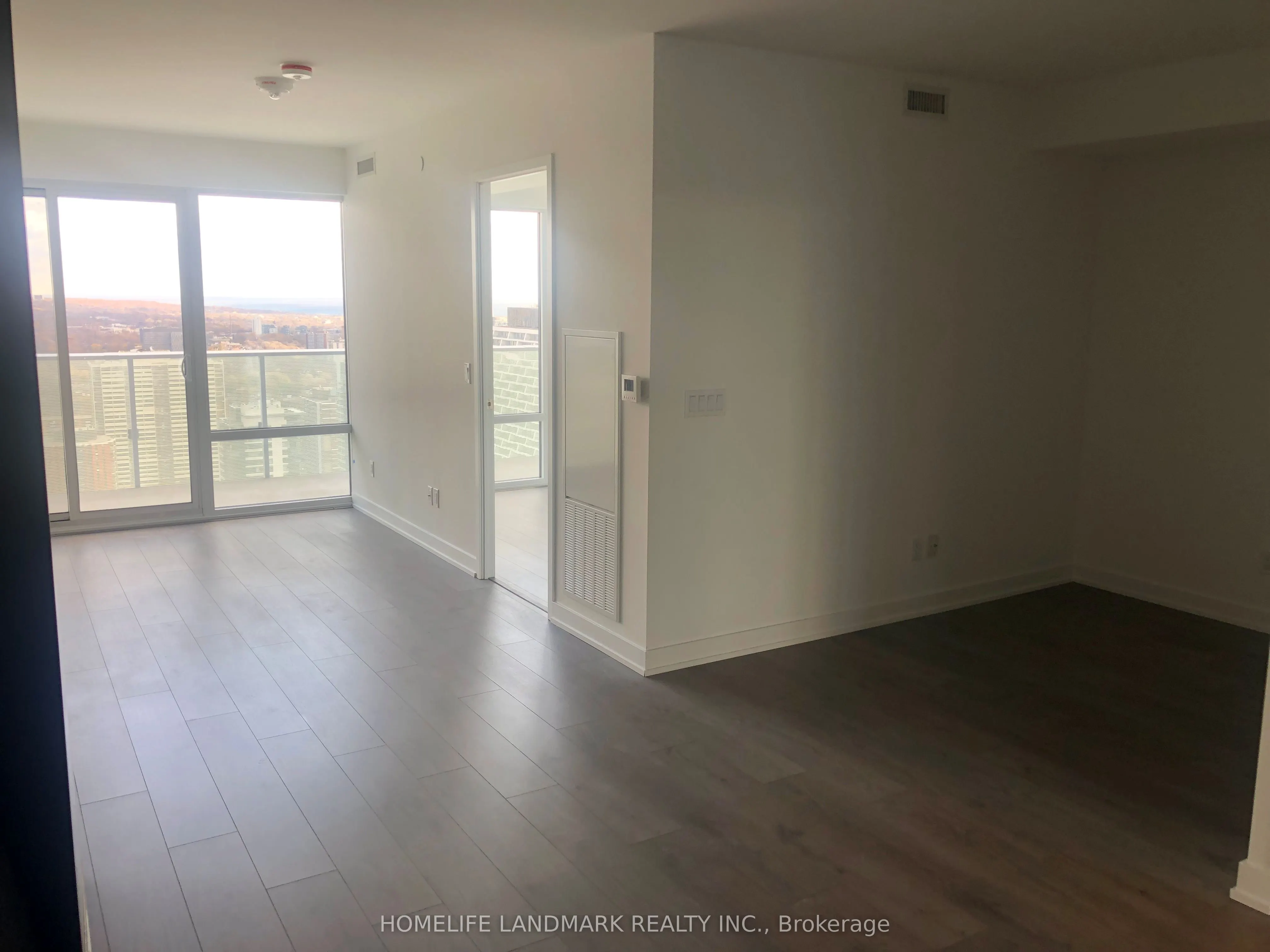 501 Yonge Street E, #4007