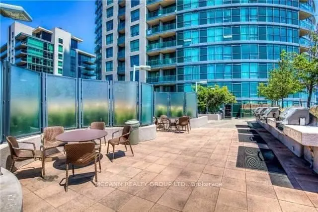215 Fort York Boulevard, #3301