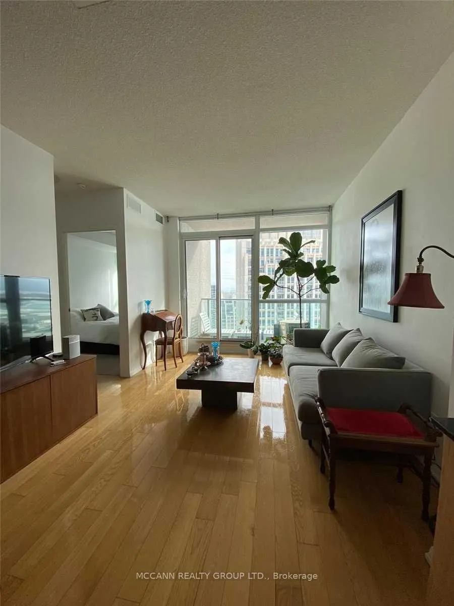 215 Fort York Boulevard, #3301