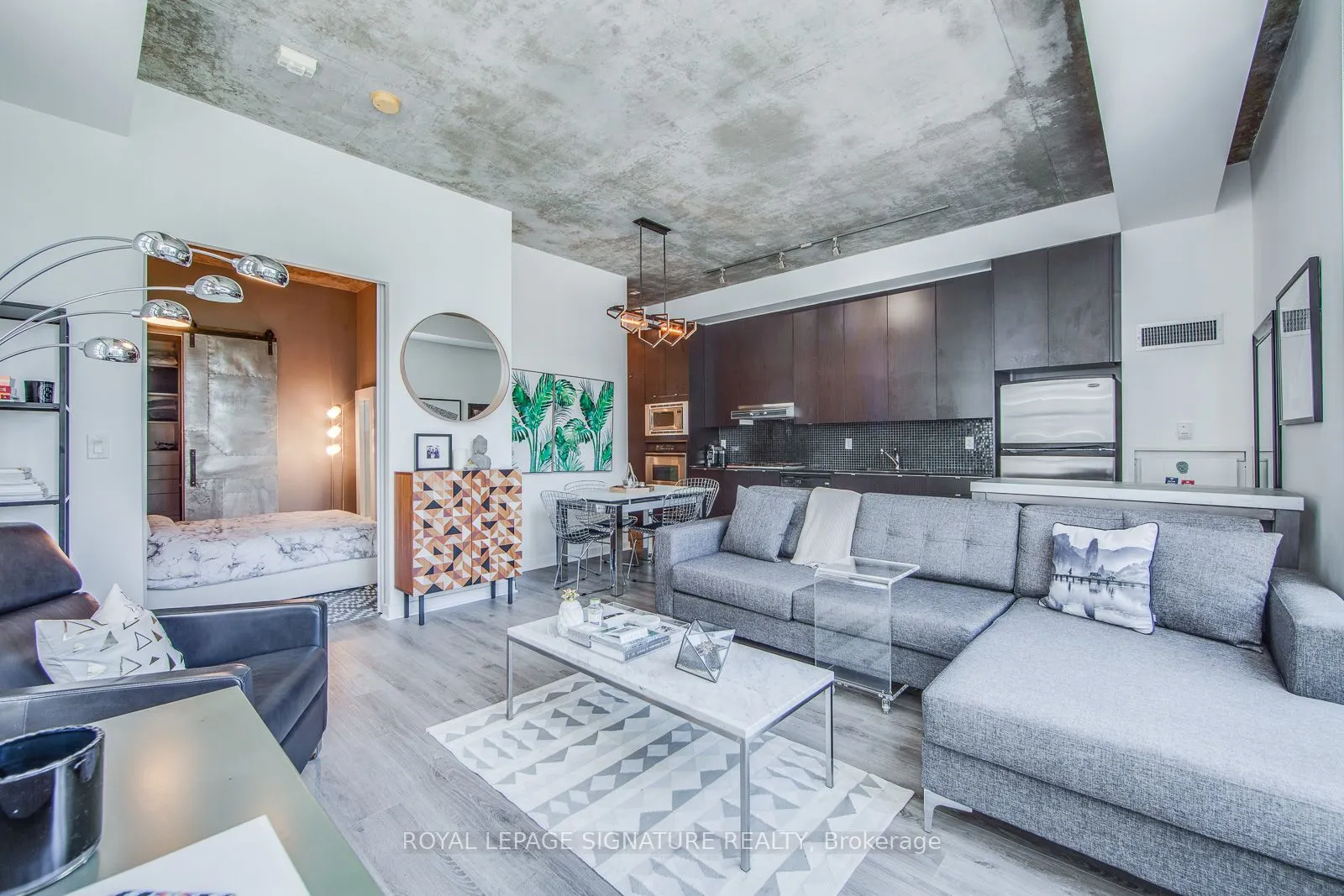 23 Brant Street, #408