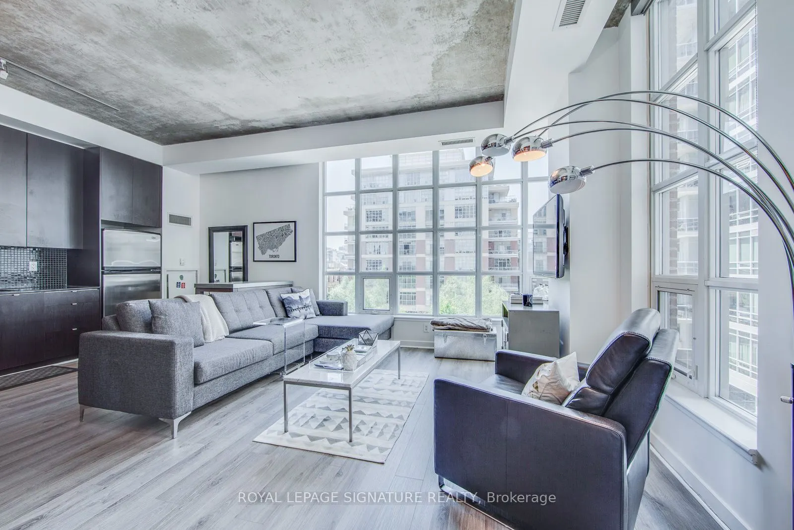 23 Brant Street, #408