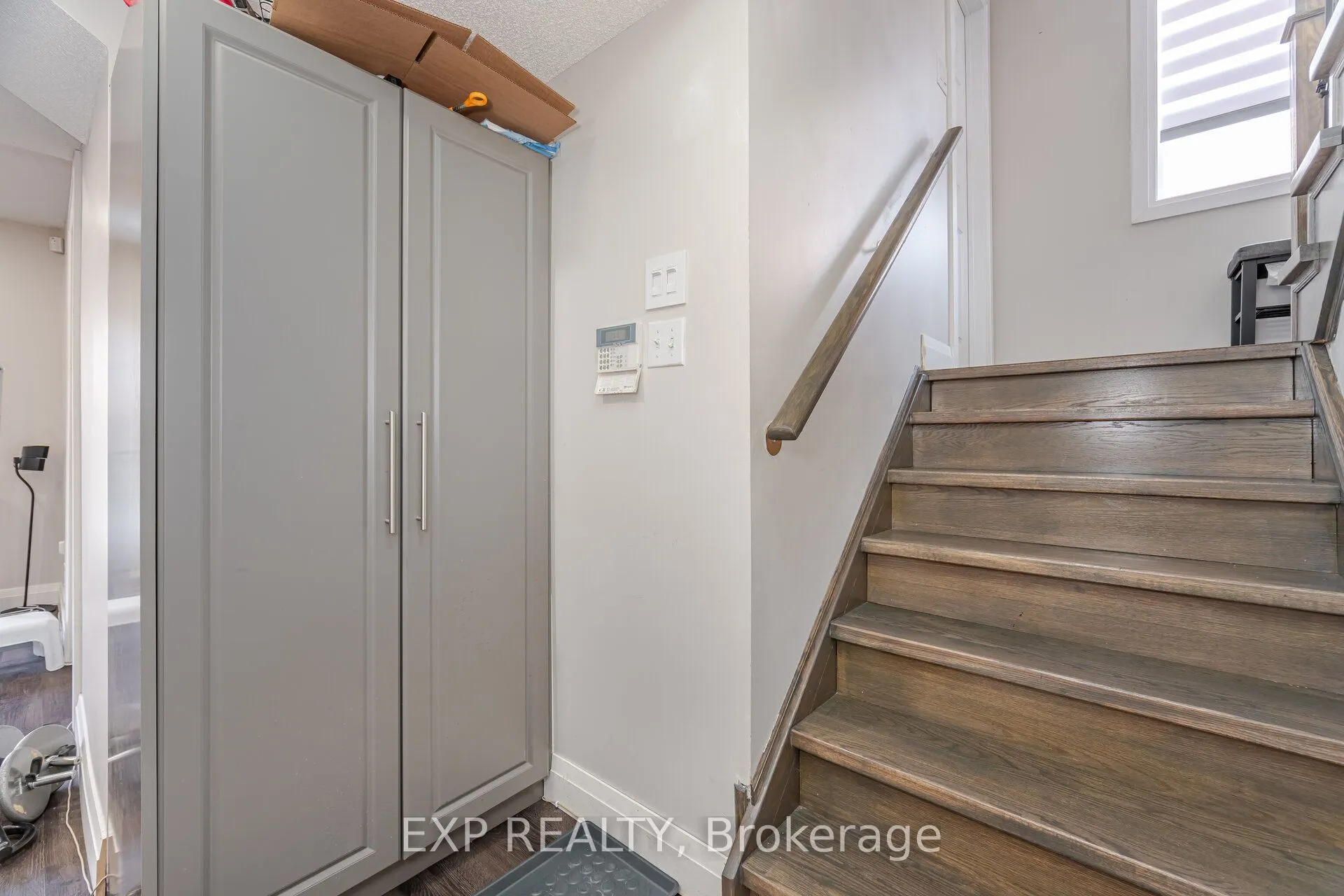 10 Seton Park Road