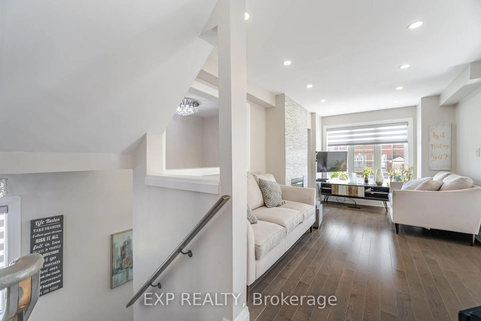 10 Seton Park Road