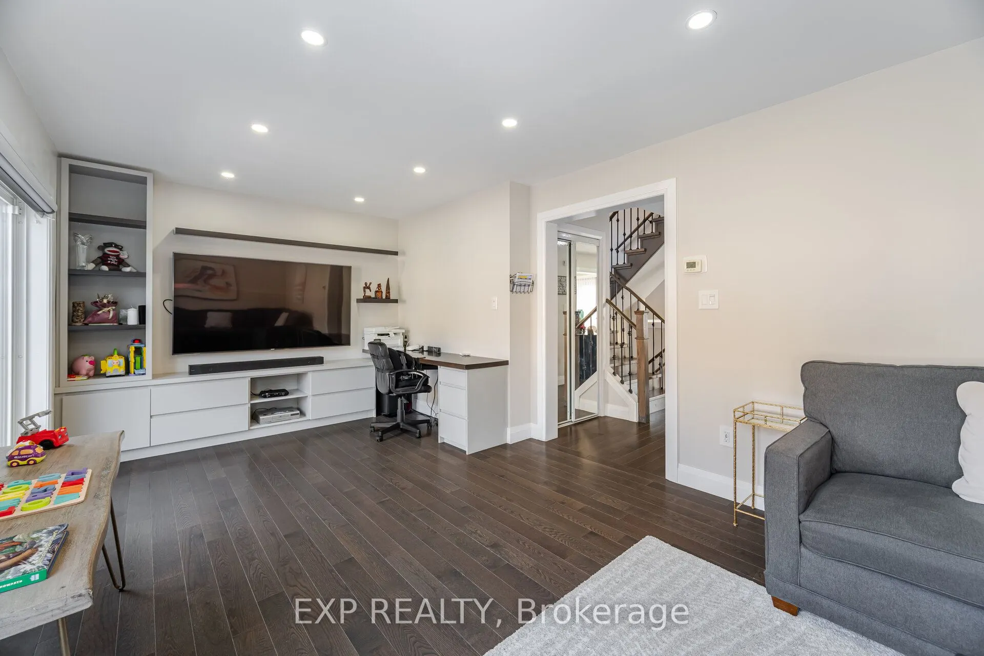 10 Seton Park Road
