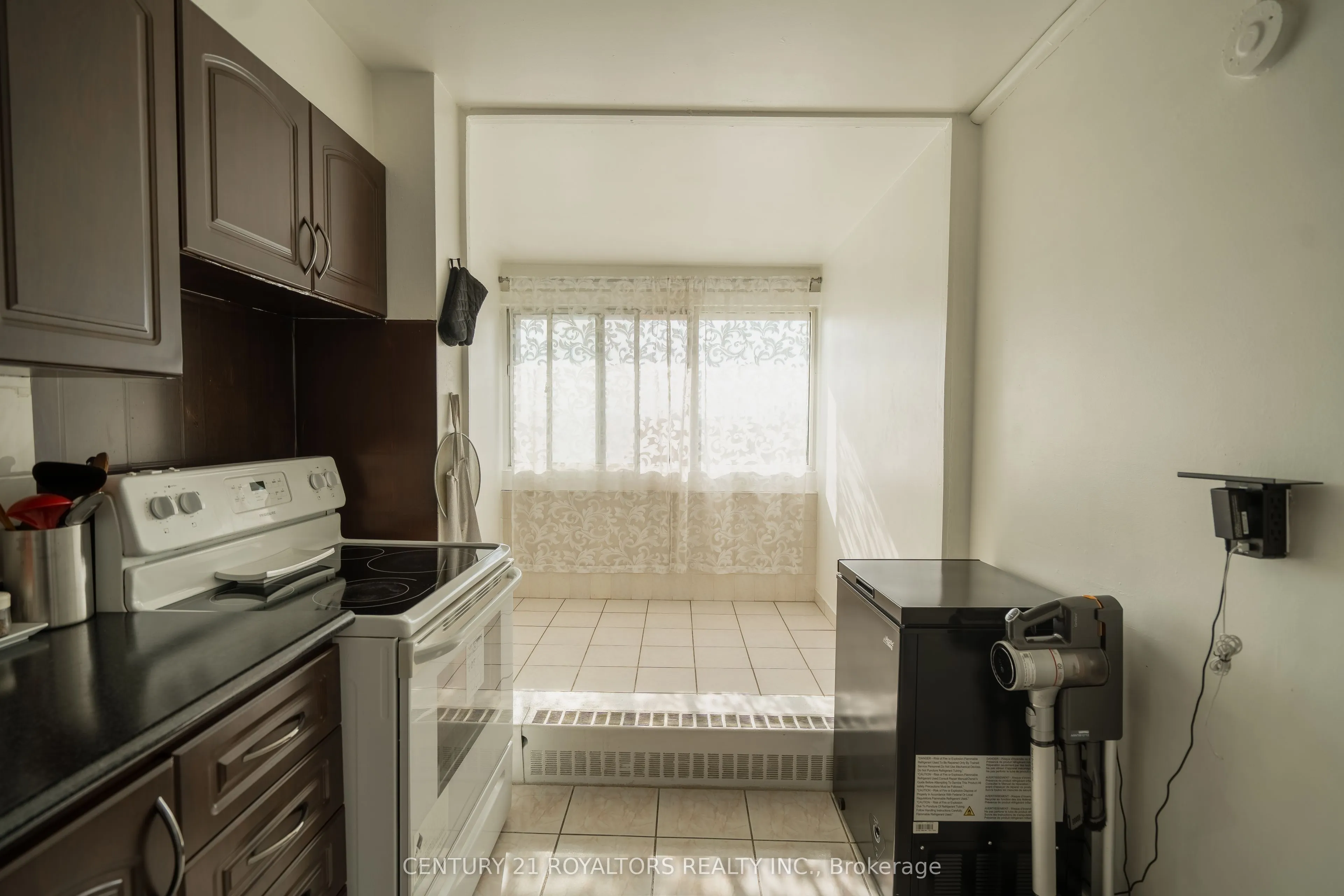 725 Don Mill Road, #906
