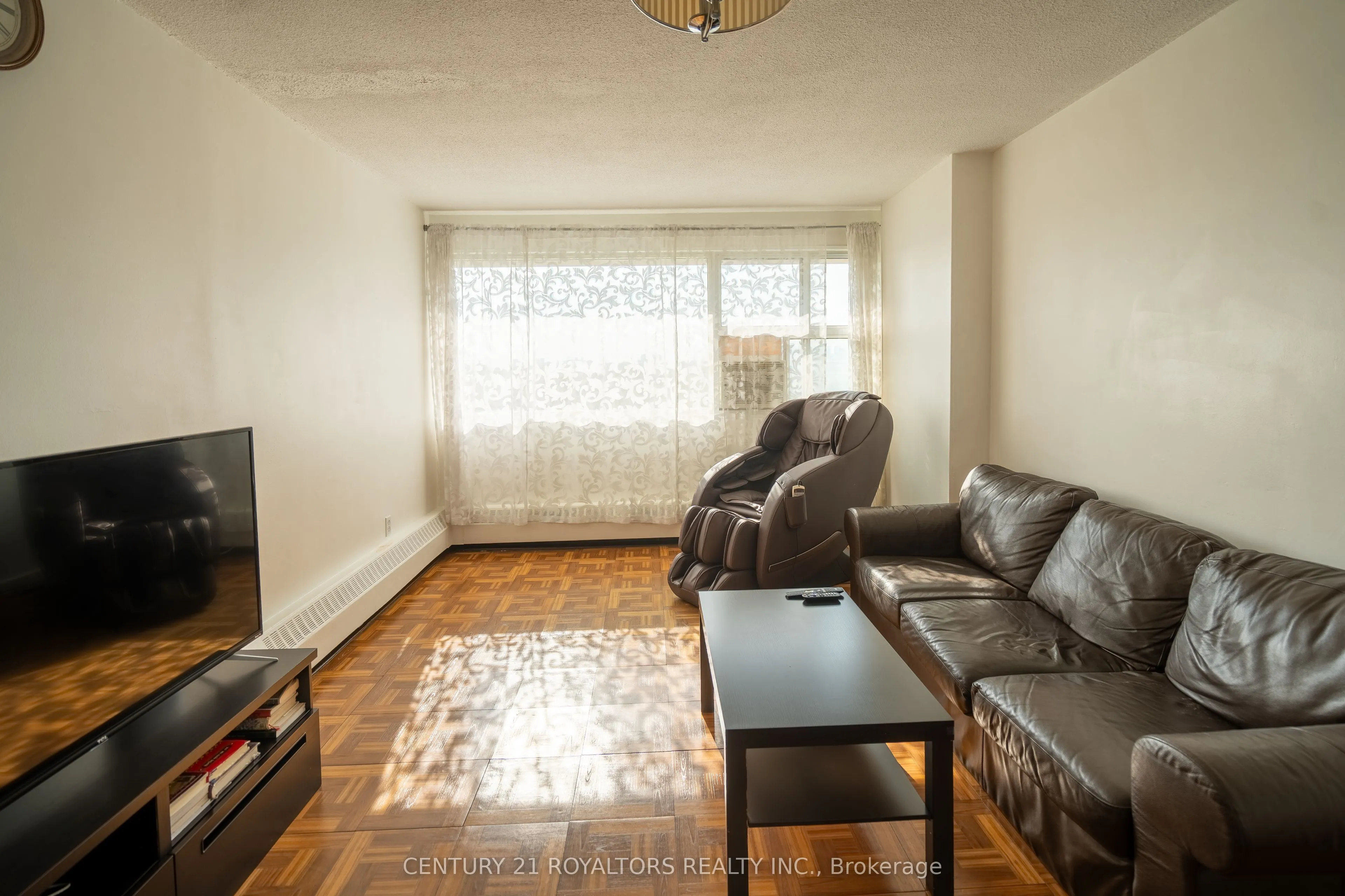 725 Don Mill Road, #906