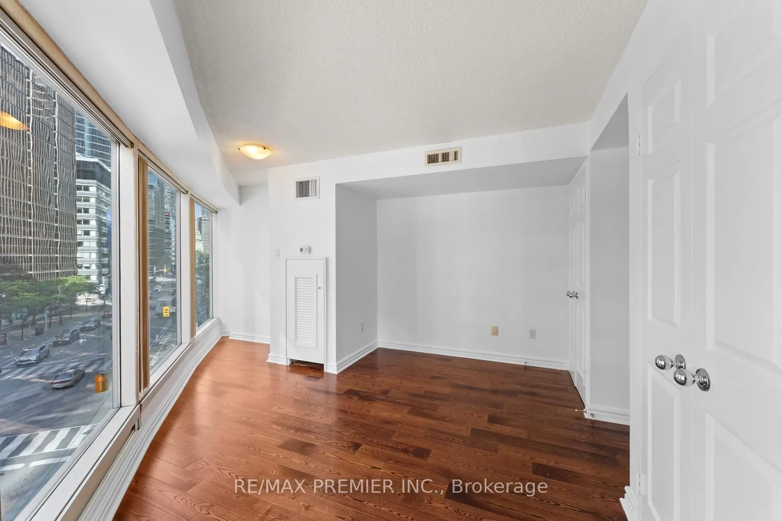 33 University Avenue, #502