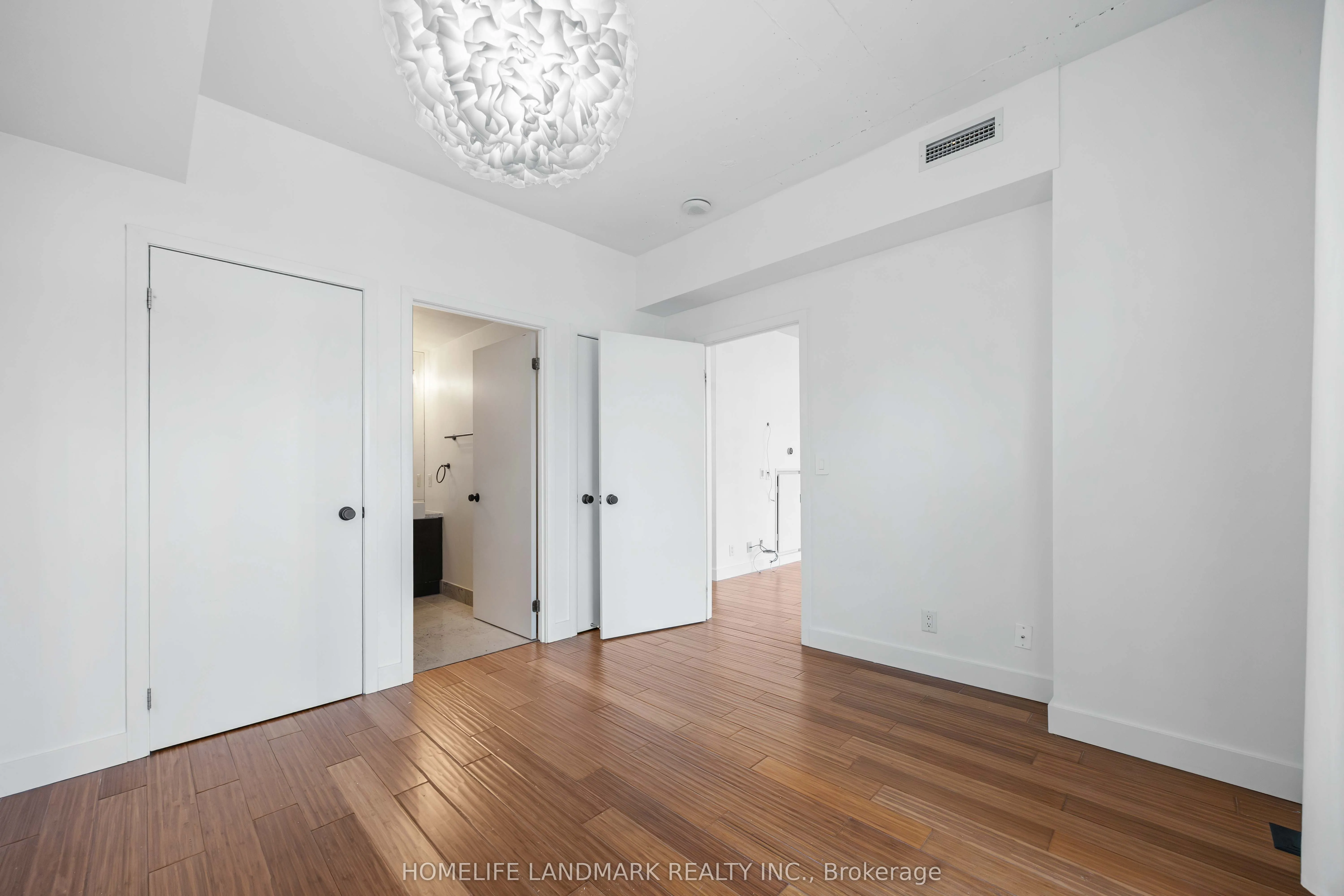 478 King Street W, #912