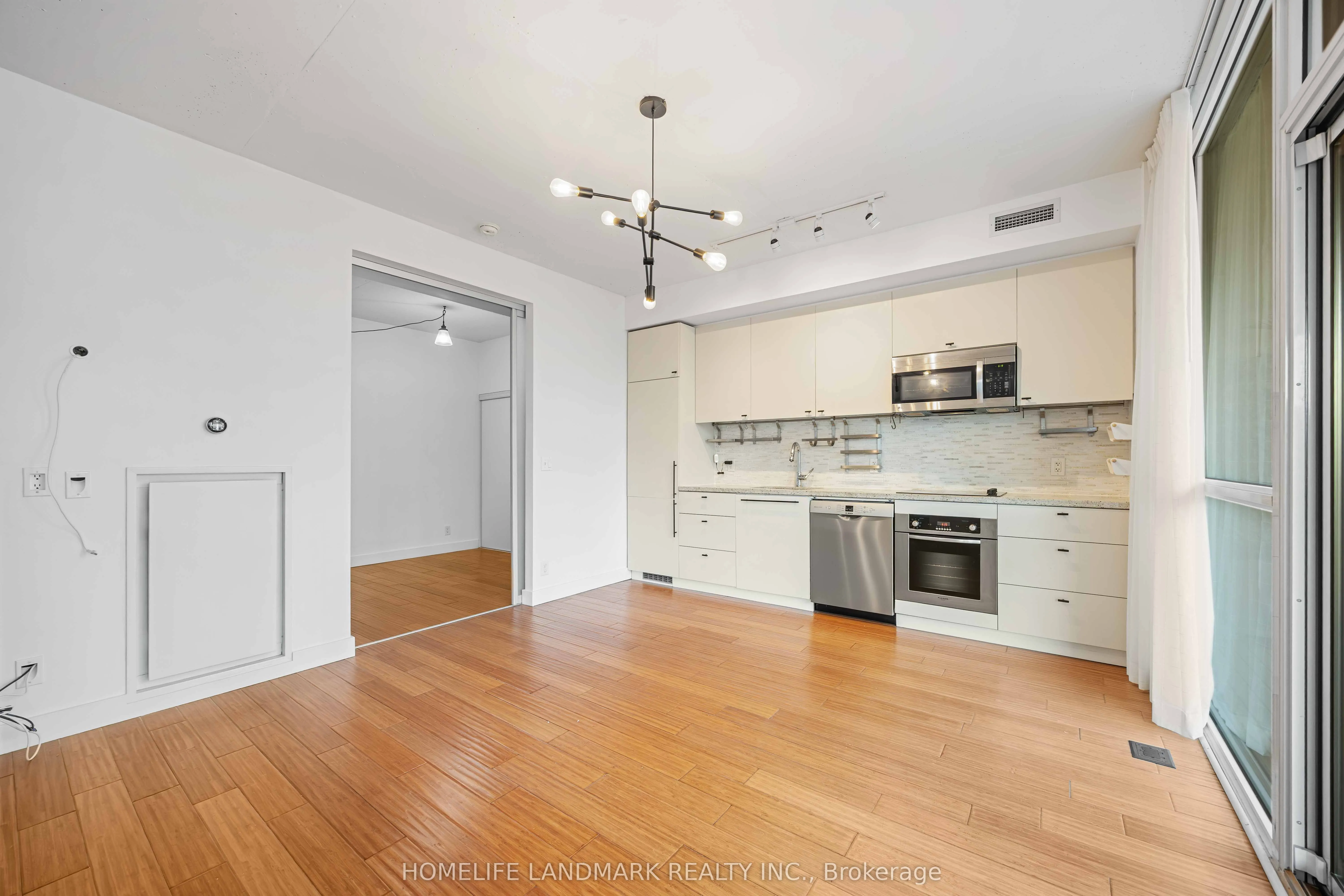 478 King Street W, #912