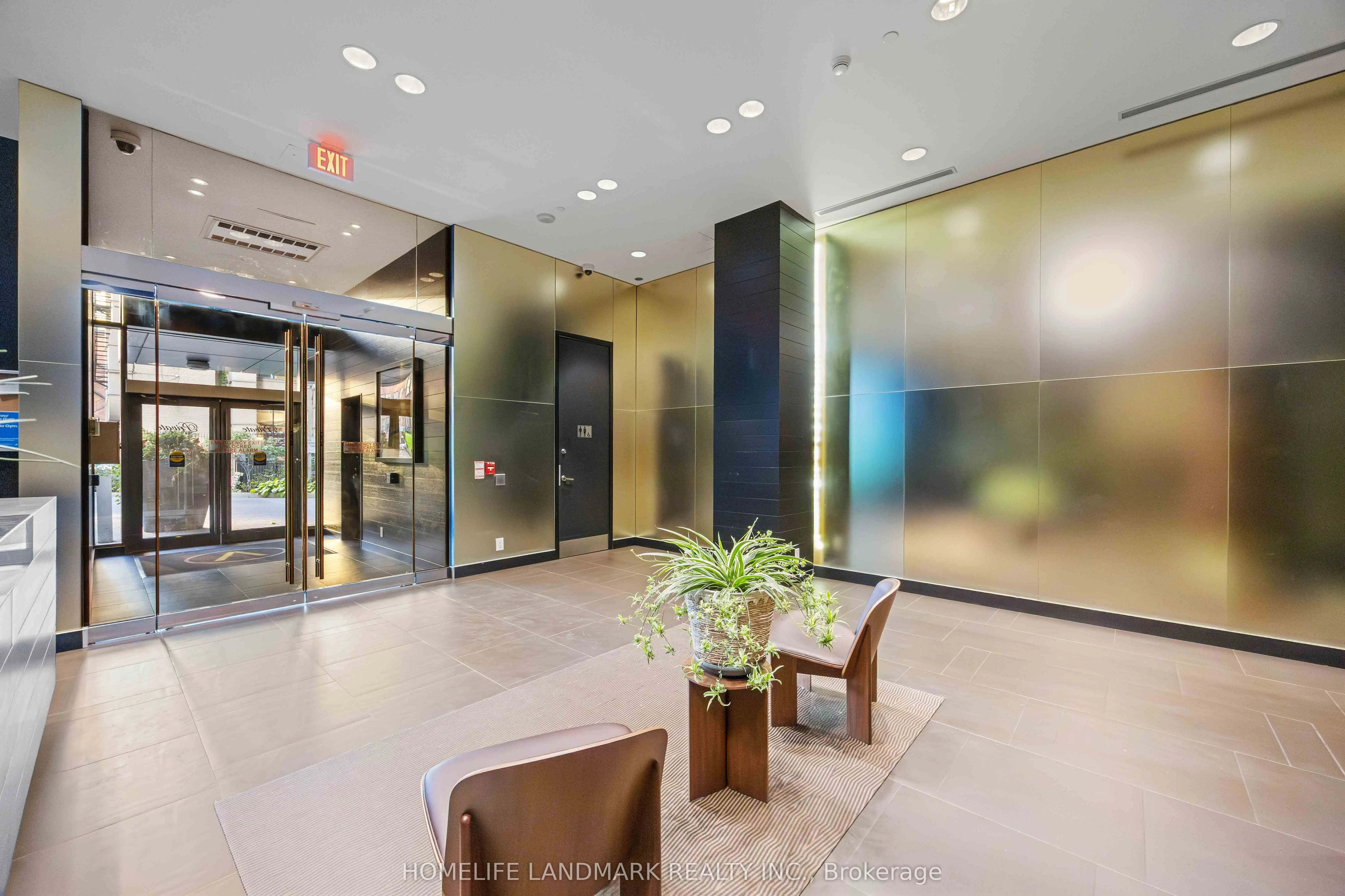 478 King Street W, #912