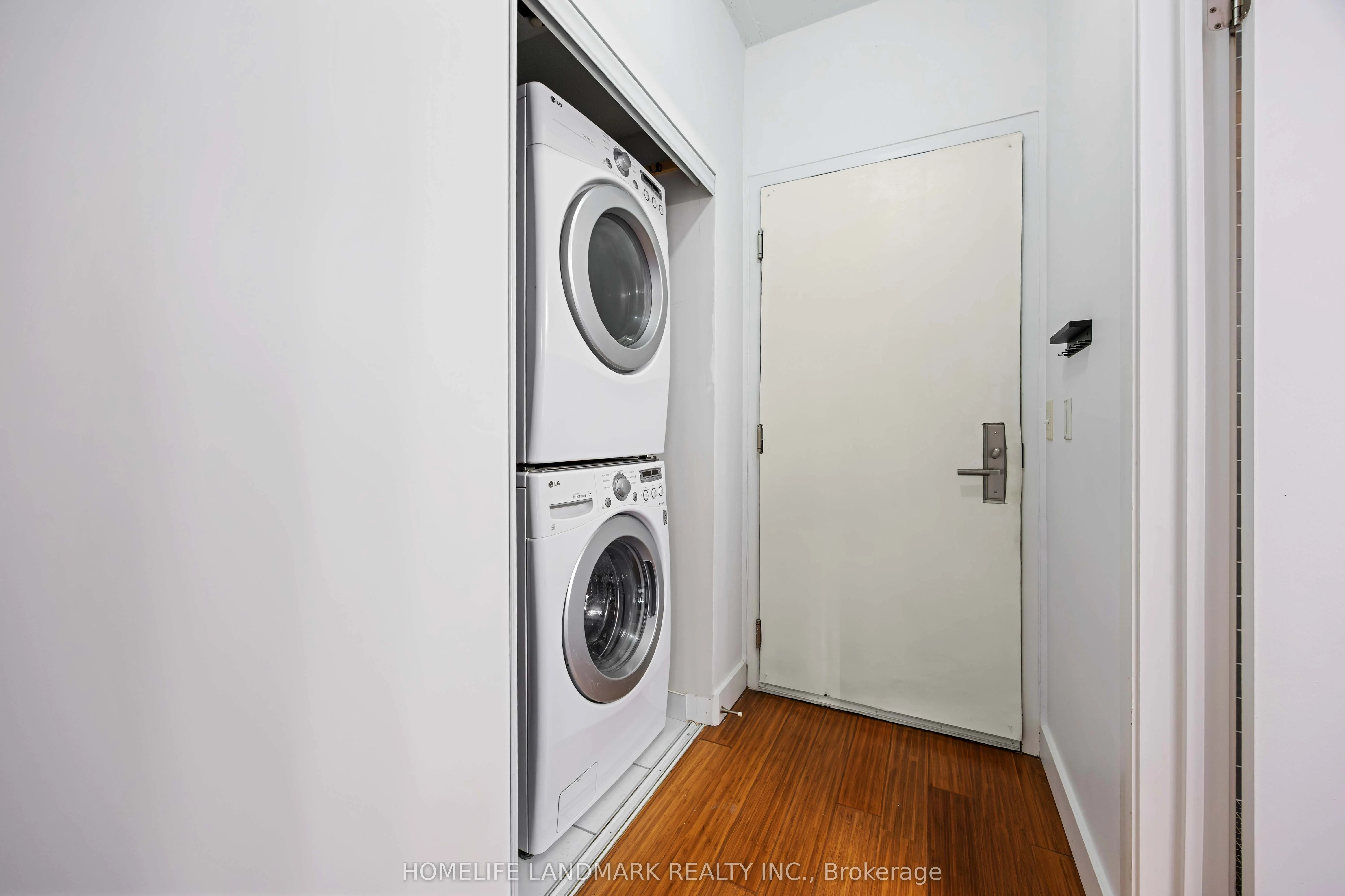 478 King Street W, #912