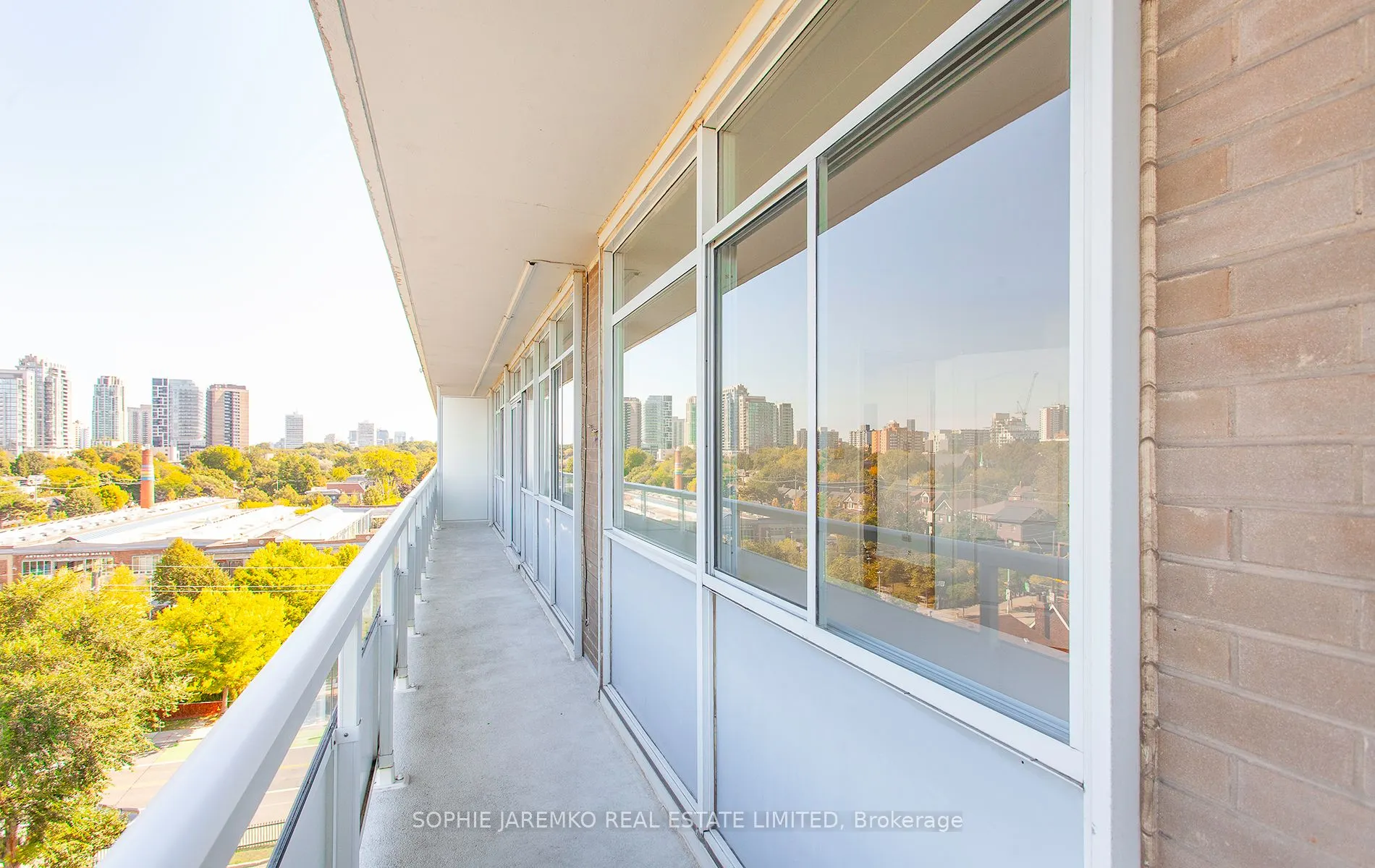 580 Christie Street, #814