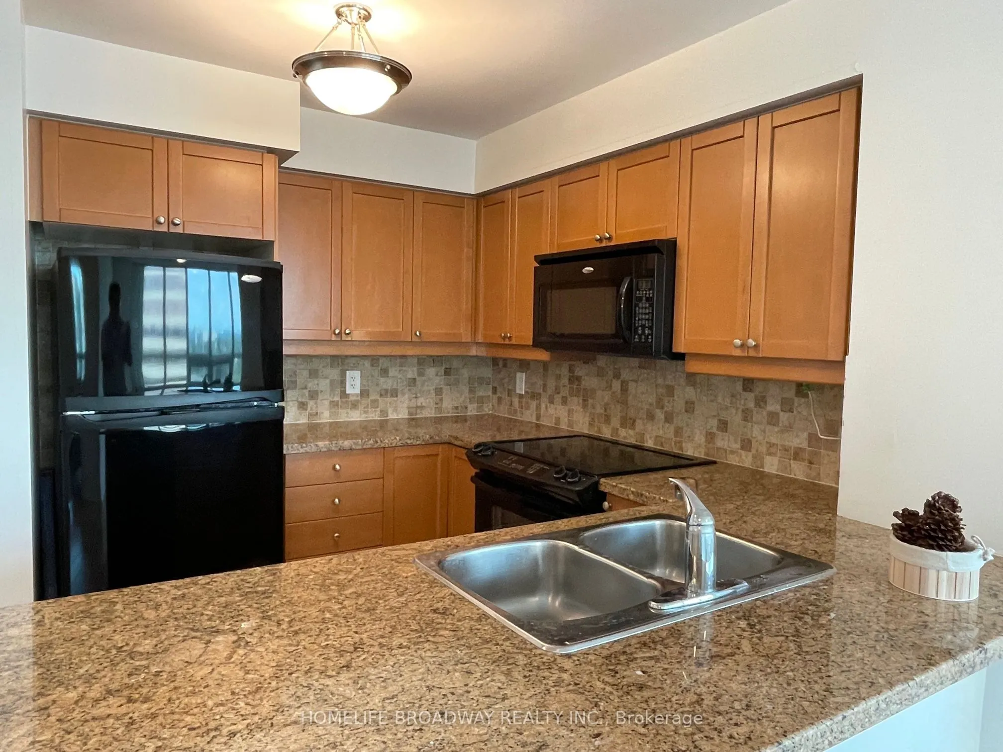 25 Greenview Avenue, #1720