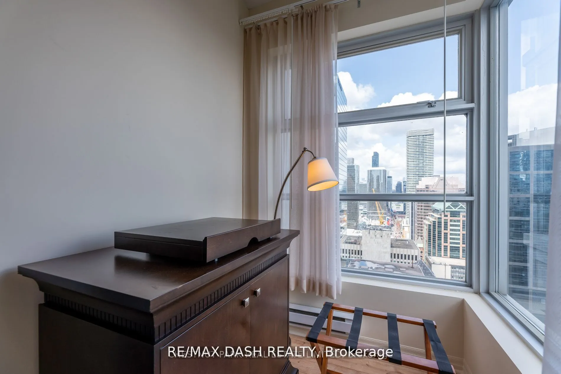 1 King Street W, #2904