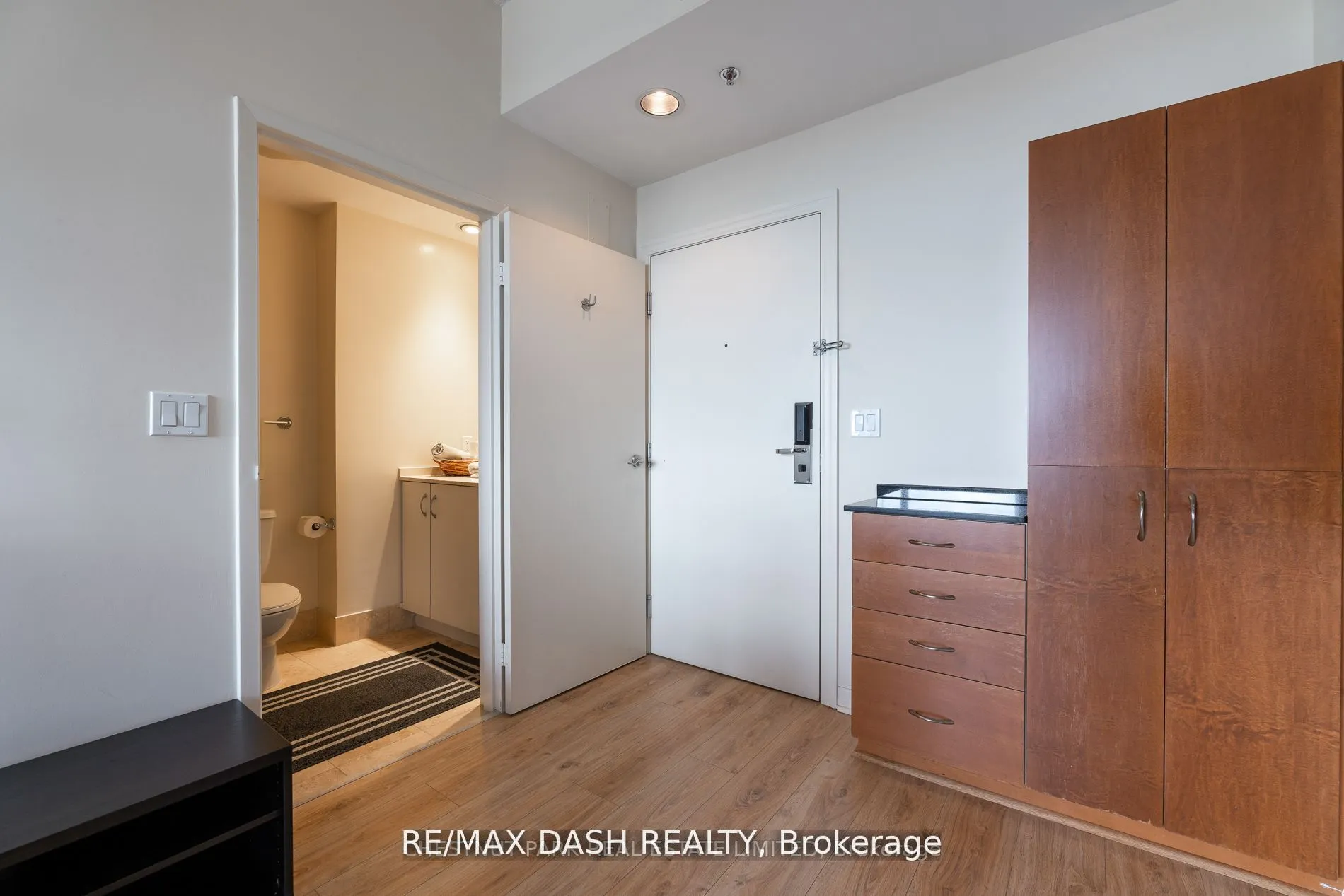 1 King Street W, #2904