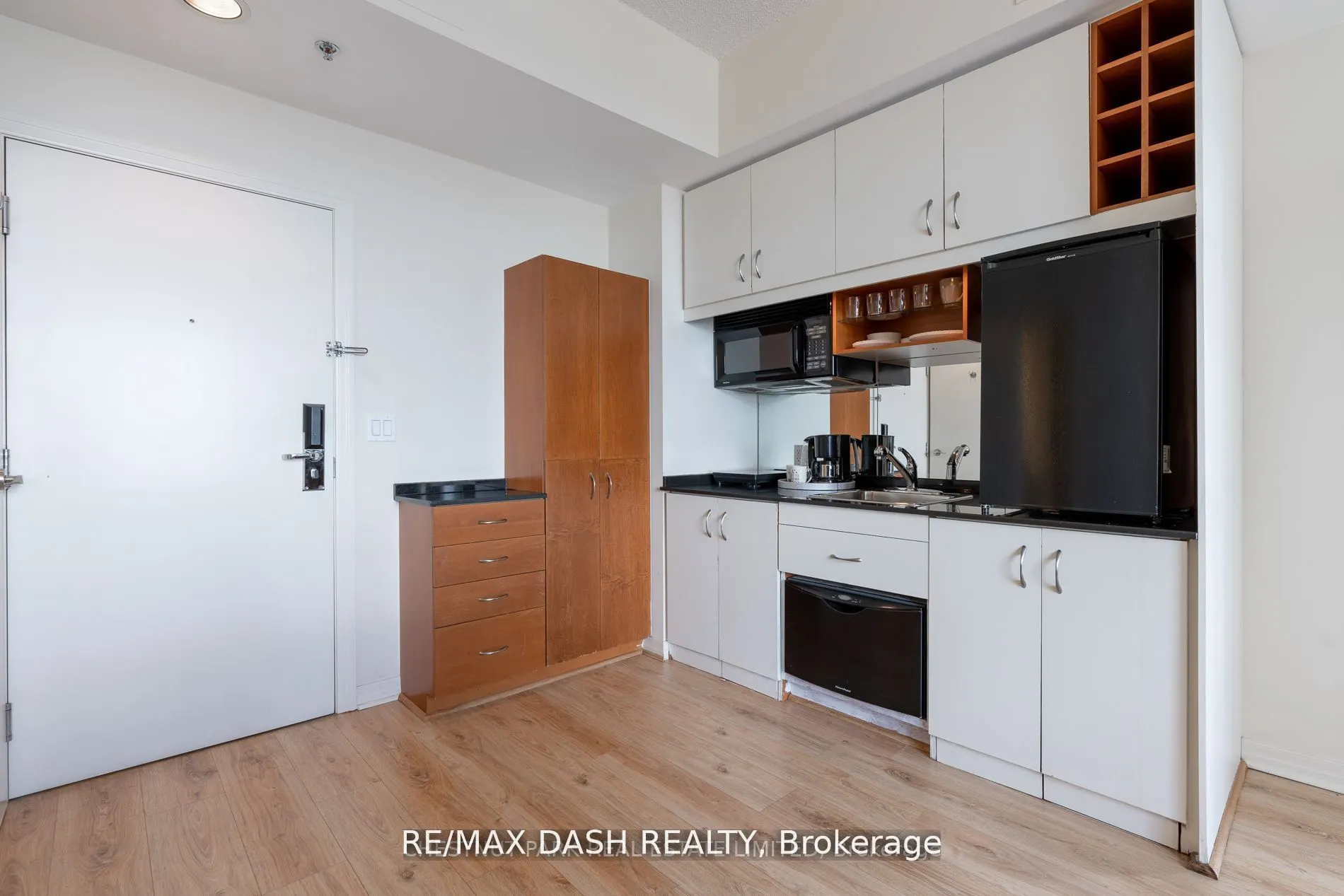 1 King Street W, #2904