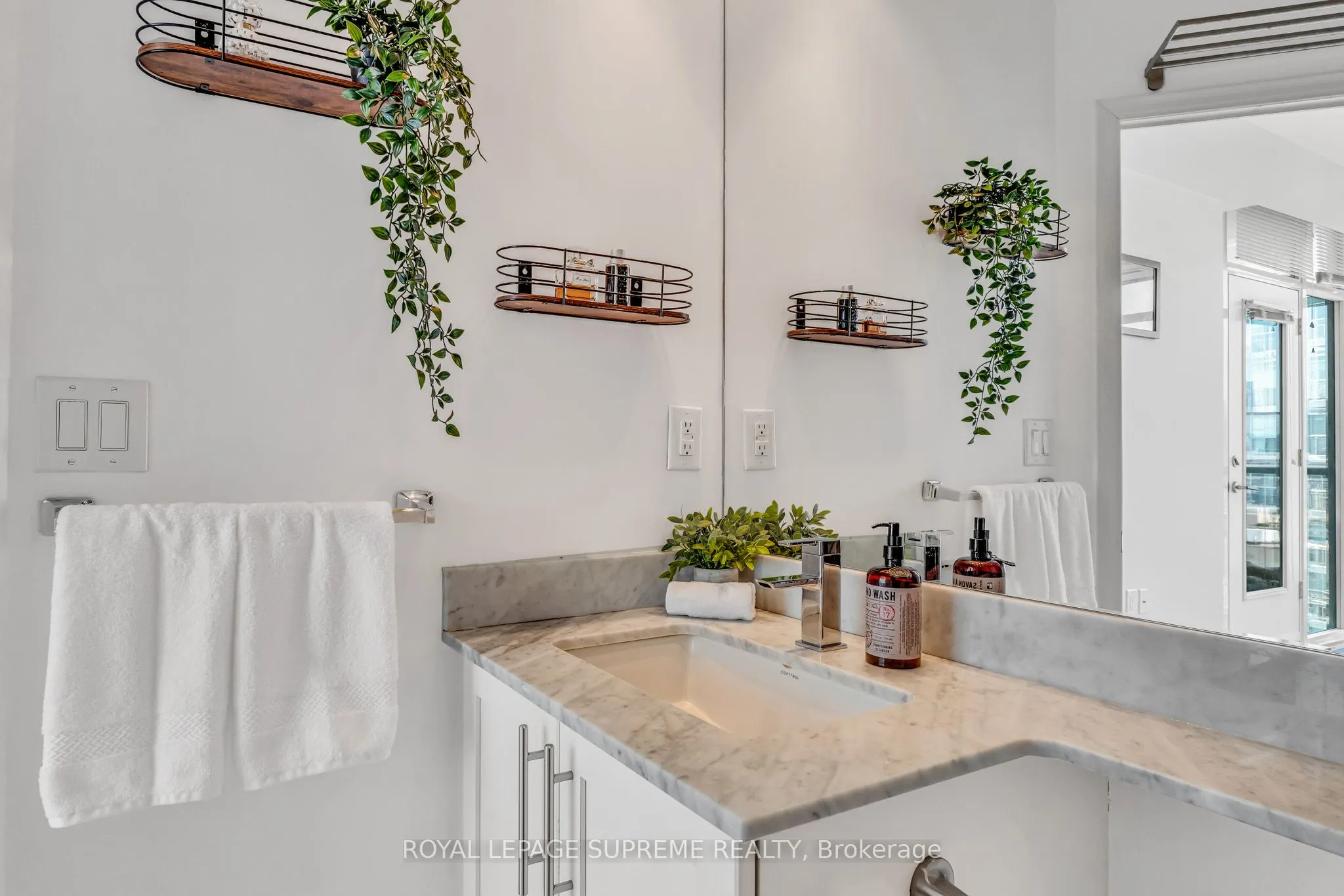 125 Western Battery Road, #2305