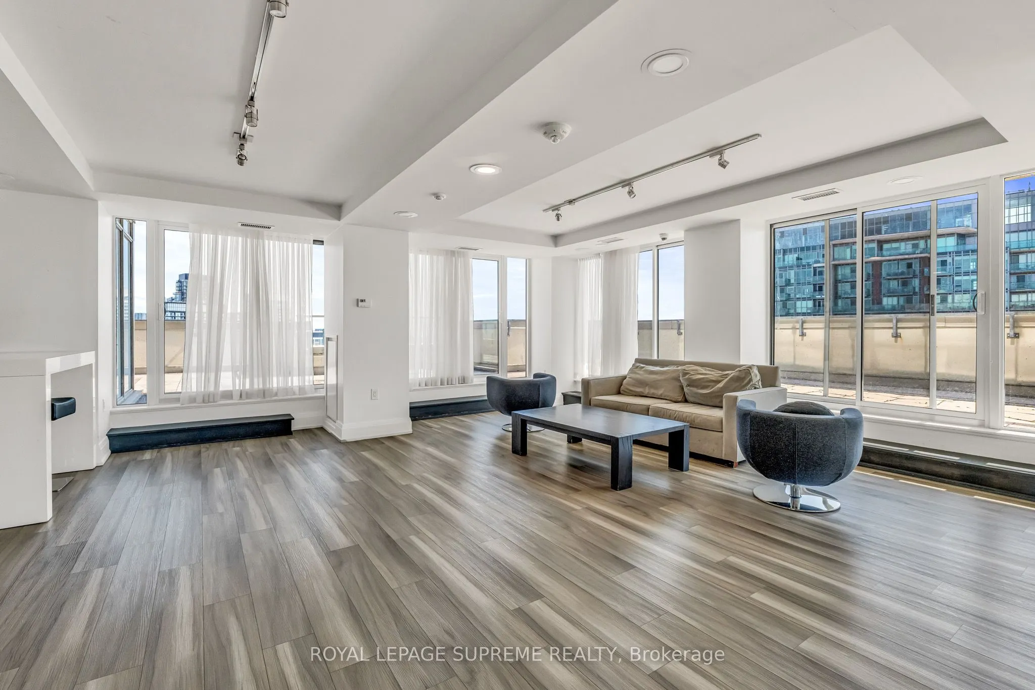 125 Western Battery Road, #2305