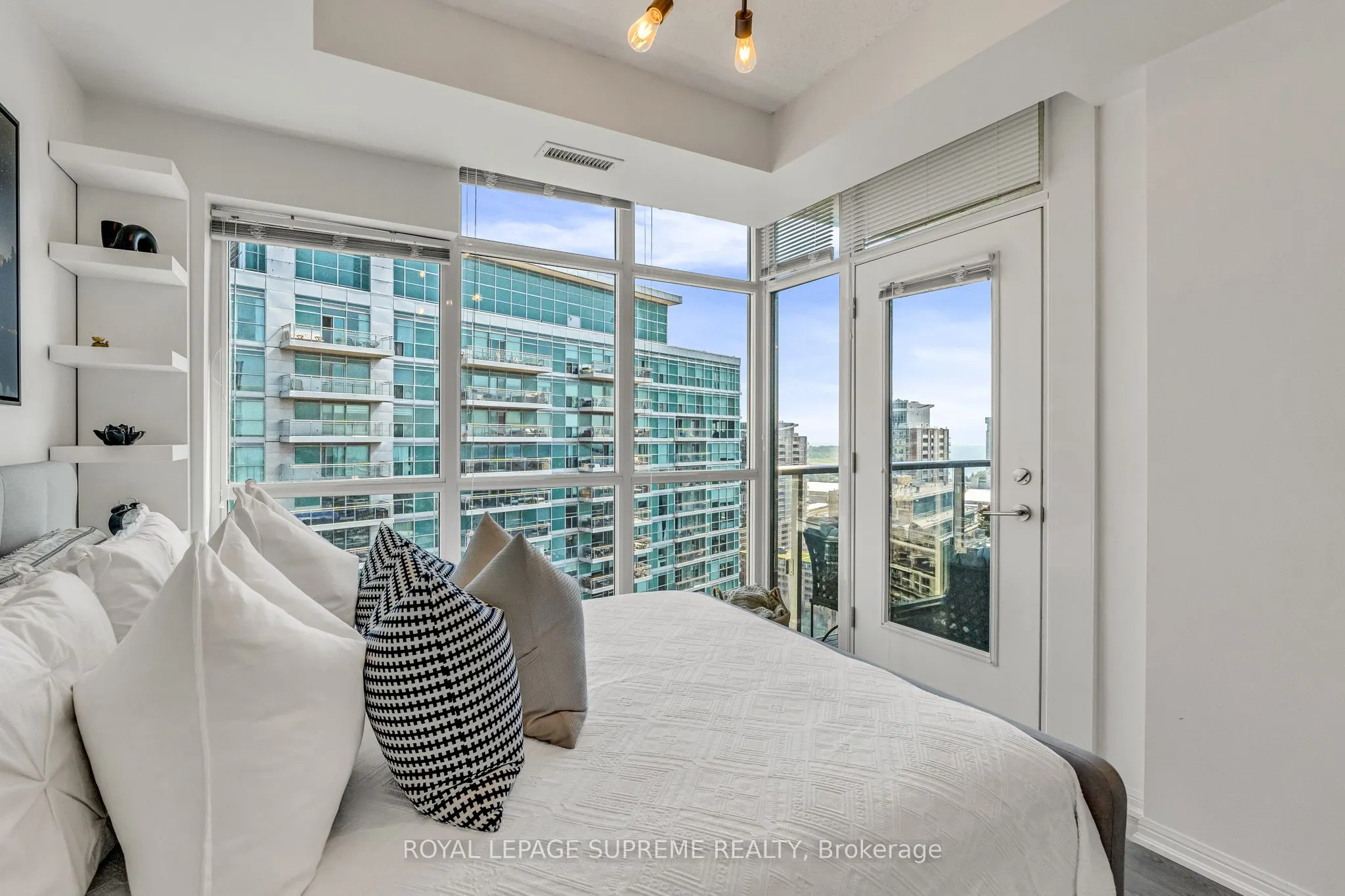 125 Western Battery Road, #2305