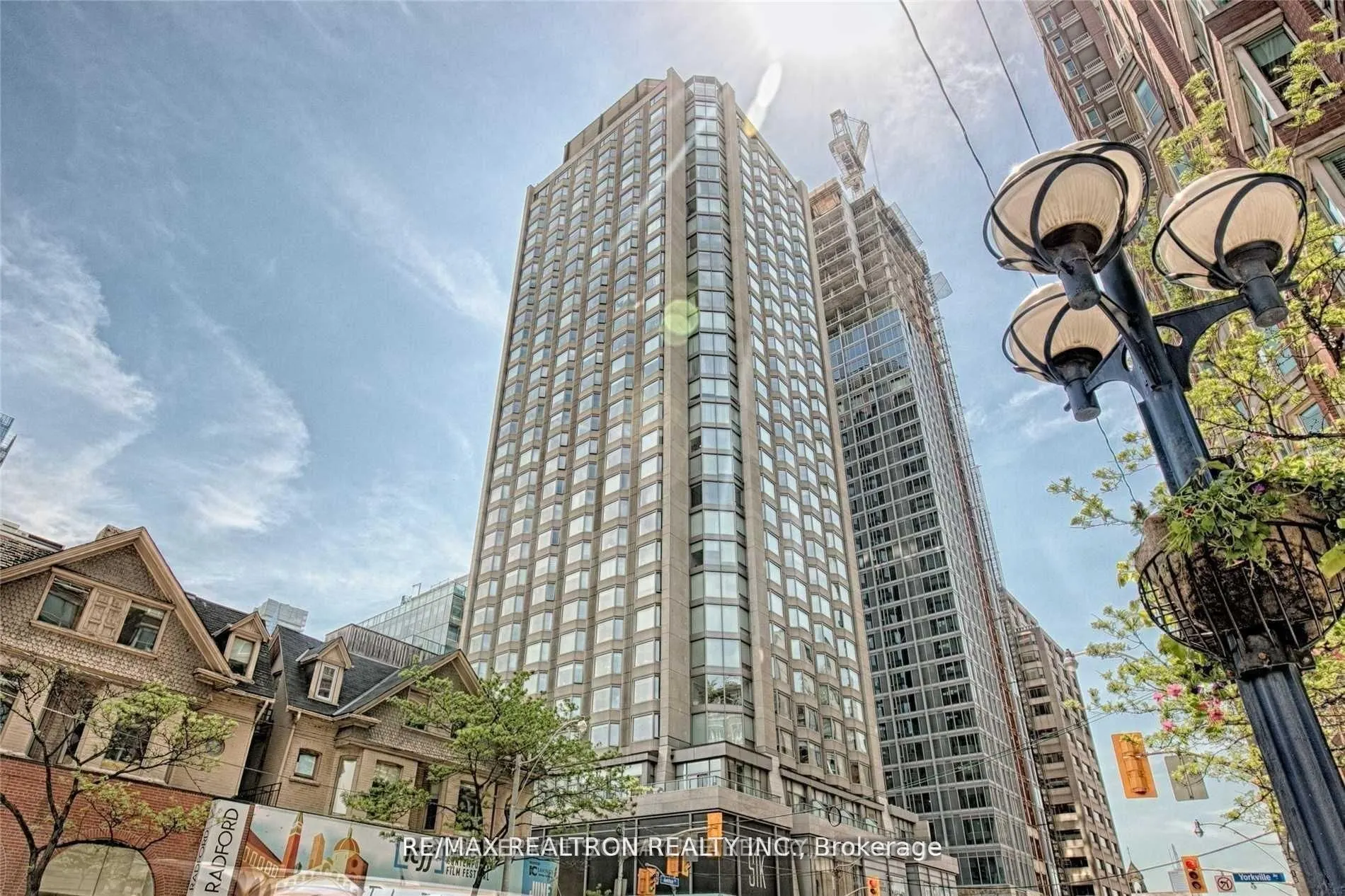 155 Yorkville Avenue, #1207