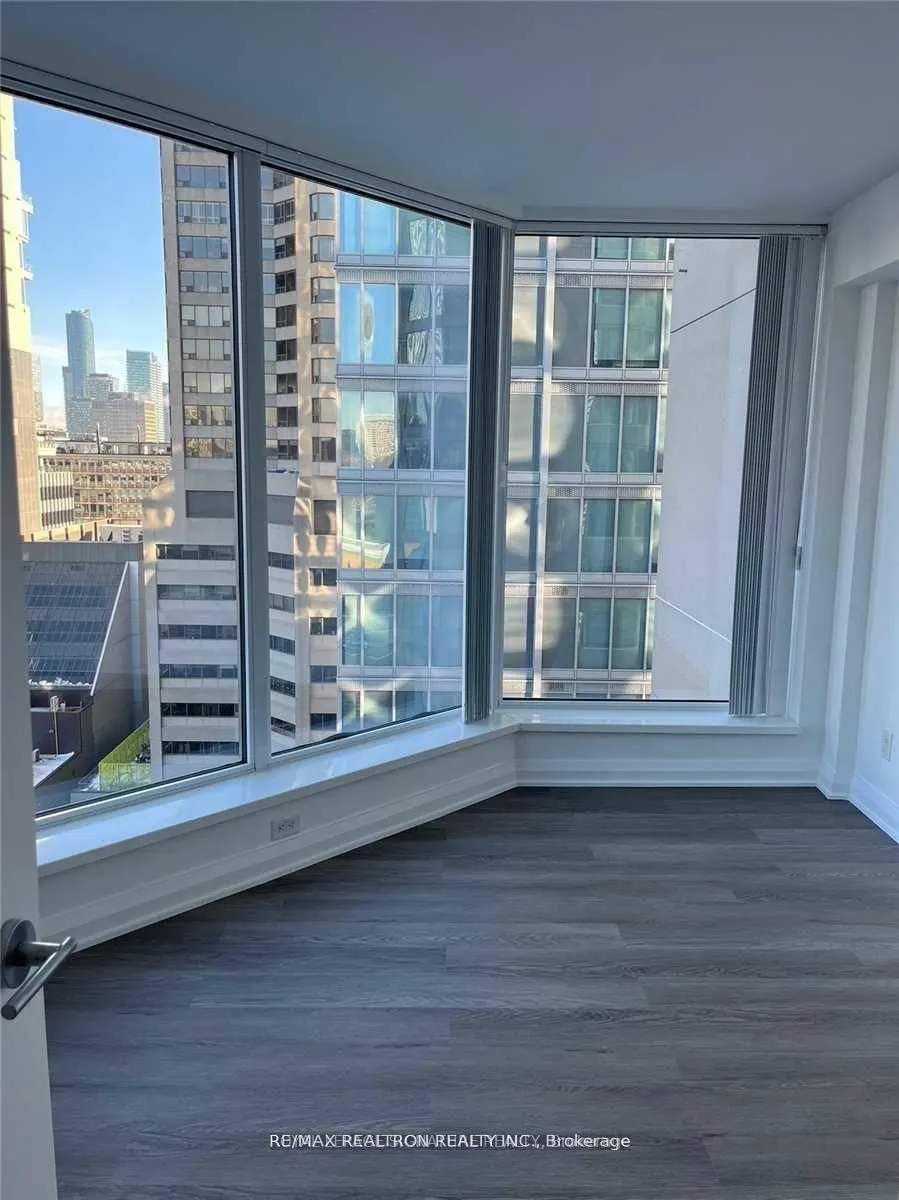 155 Yorkville Avenue, #1207