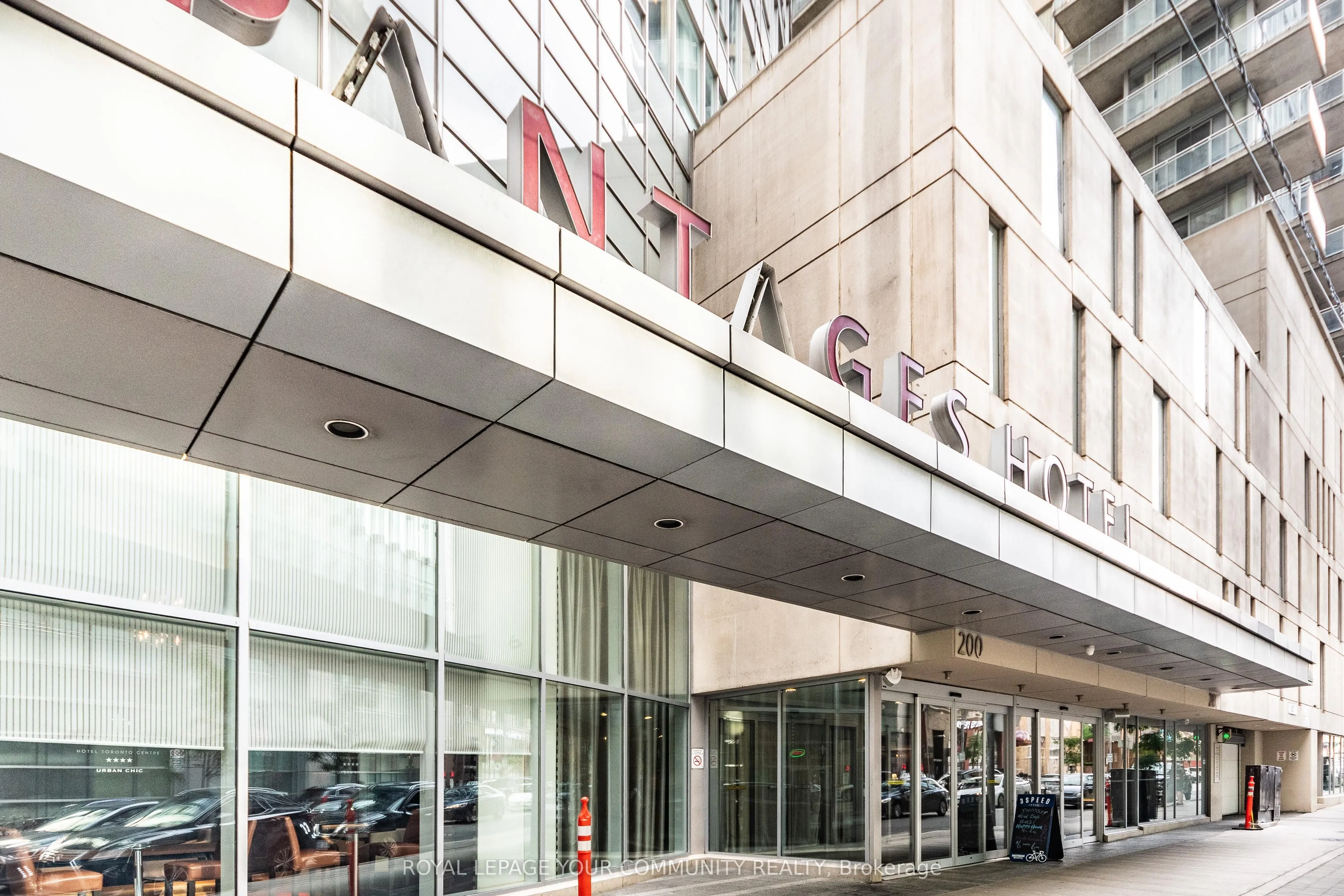 200 Victoria Street, #1115