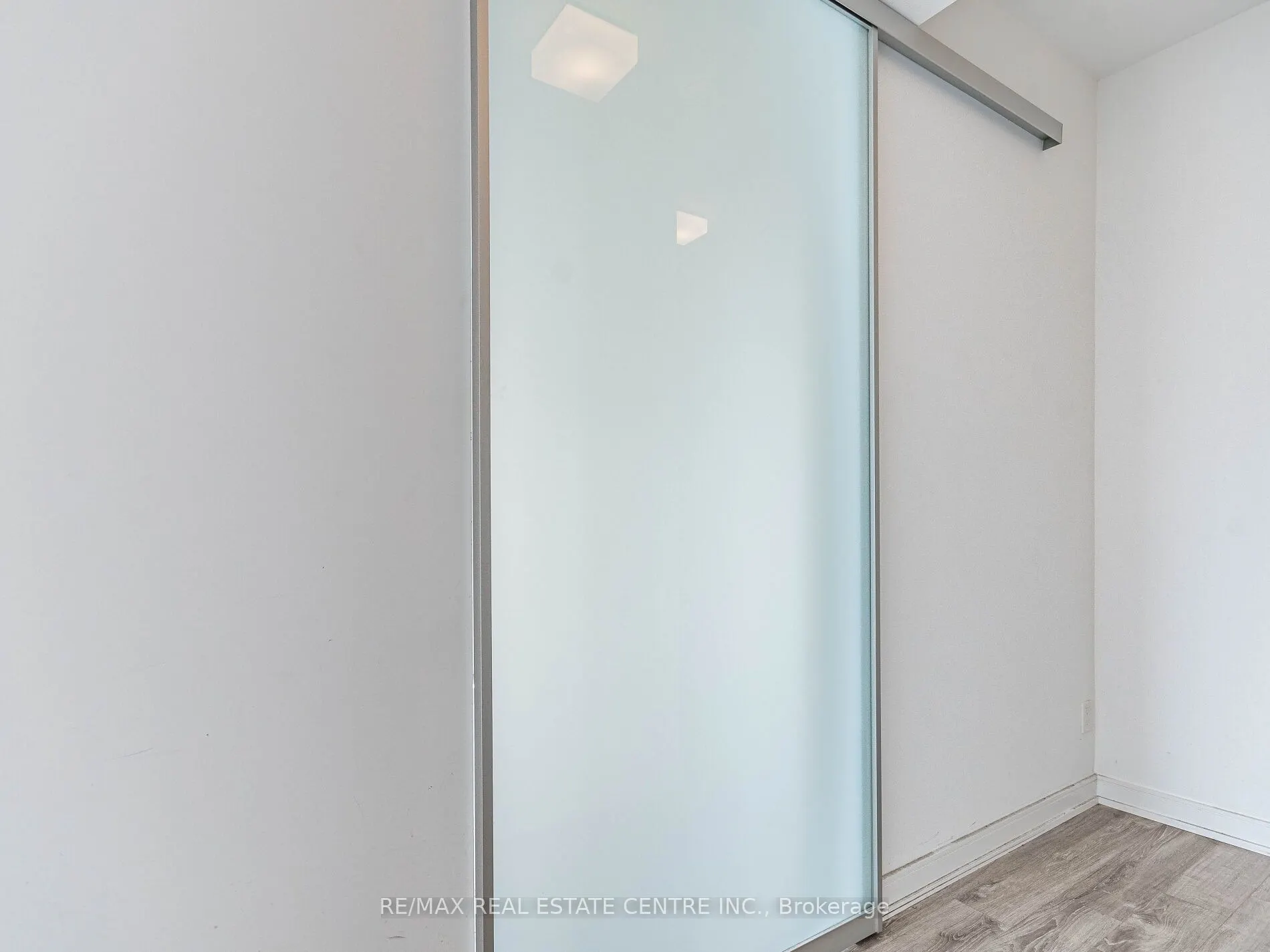 28 Wellesley Street, #3302