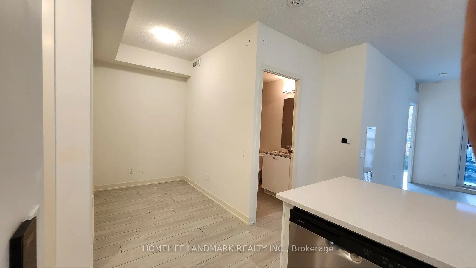 4955 YONGE Street, #809