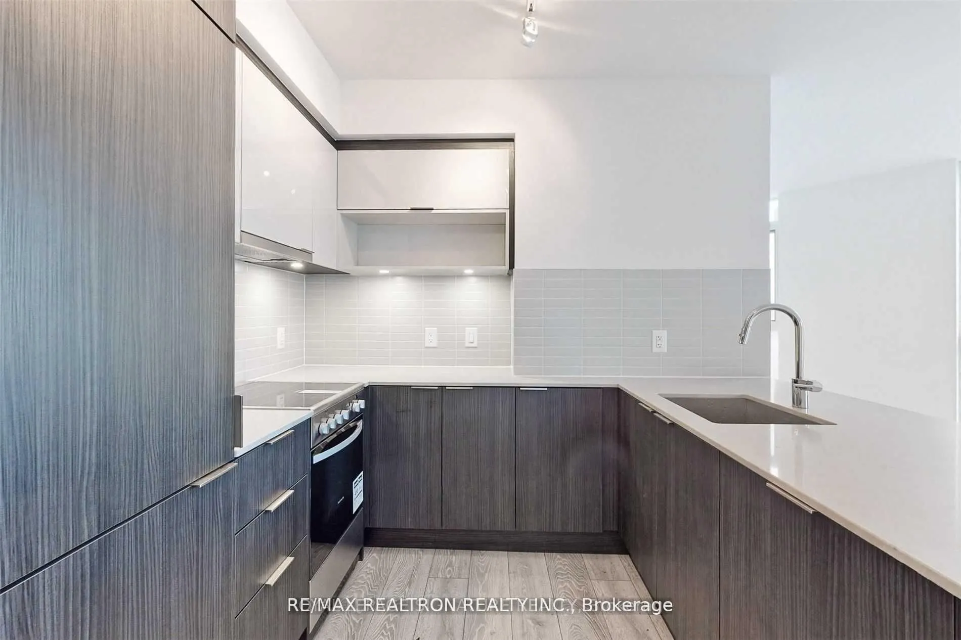 159 Wellesley Street E, #407