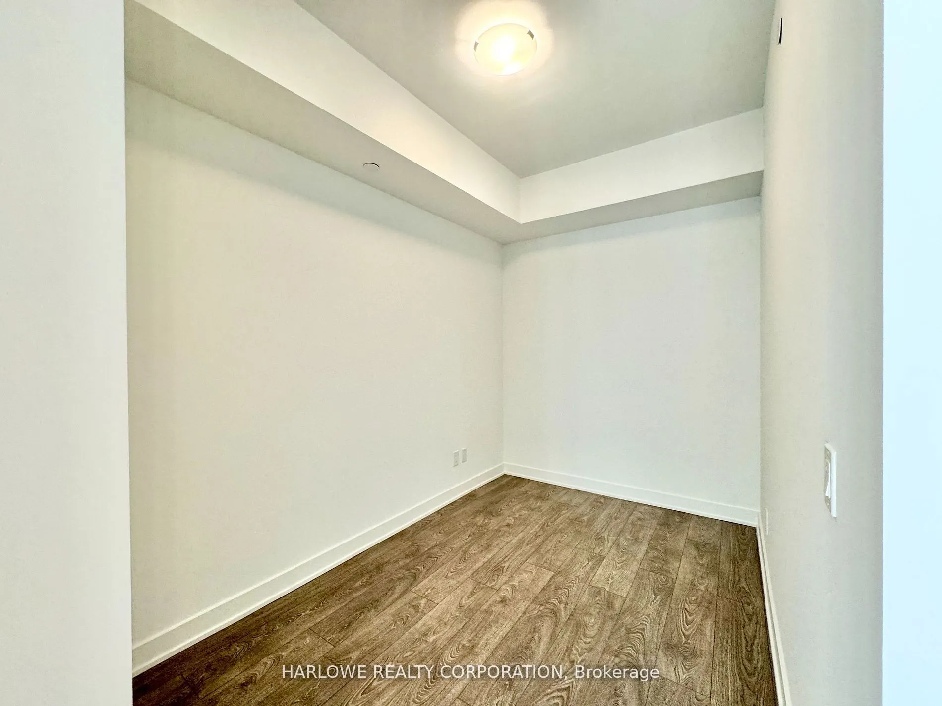 543 Richmond Street W, #925