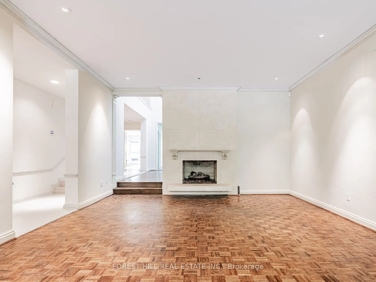 82 Oriole Road, #2