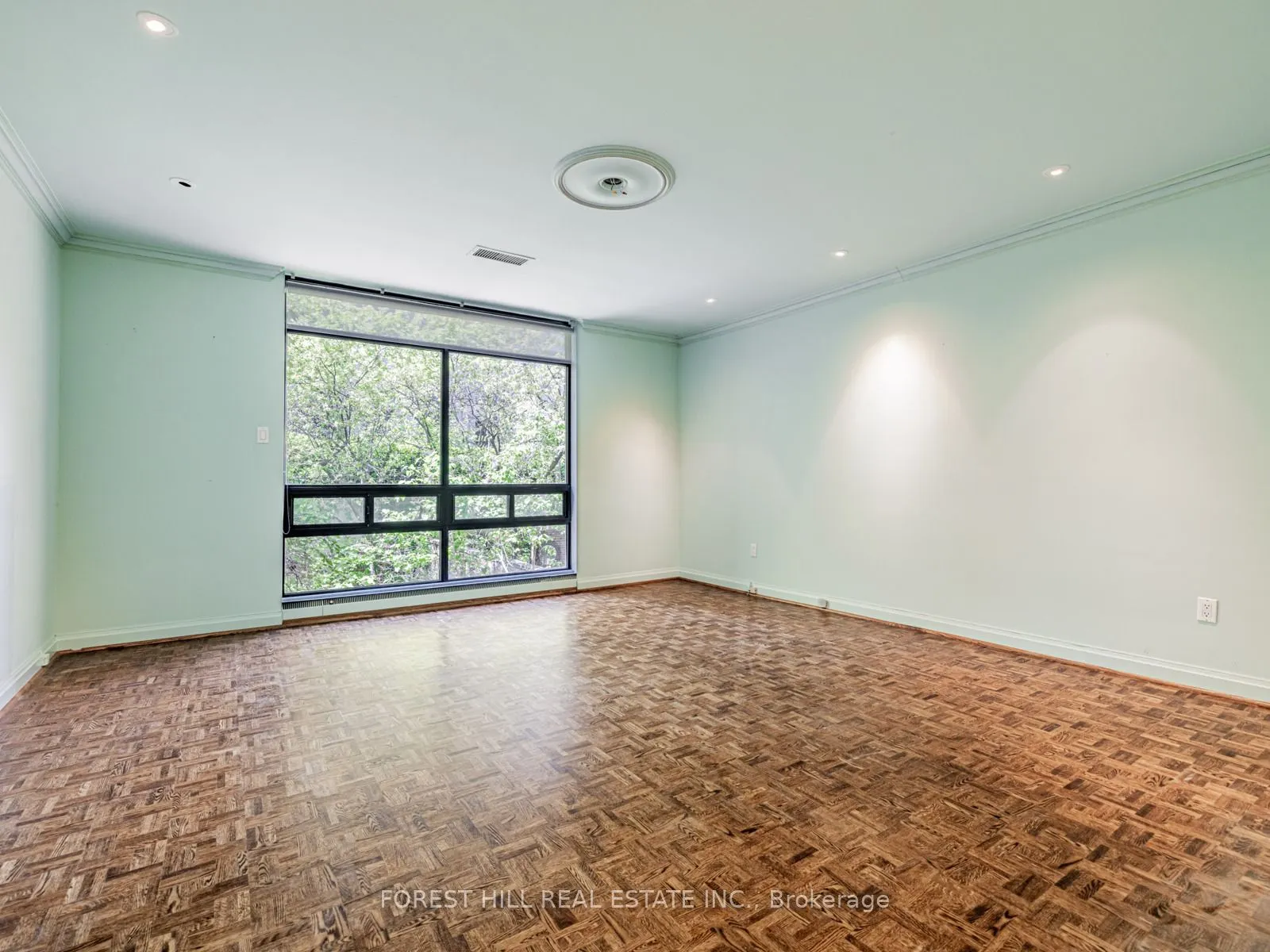 82 Oriole Road, #2