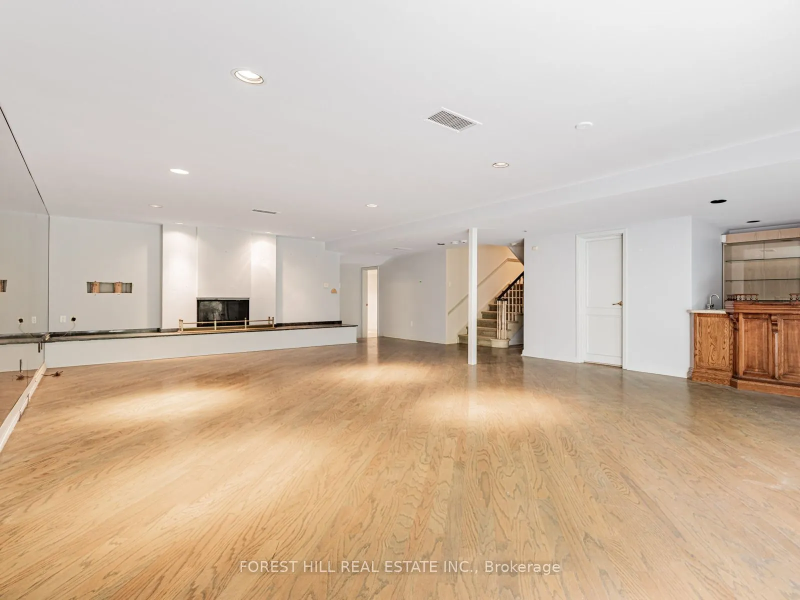 82 Oriole Road, #2