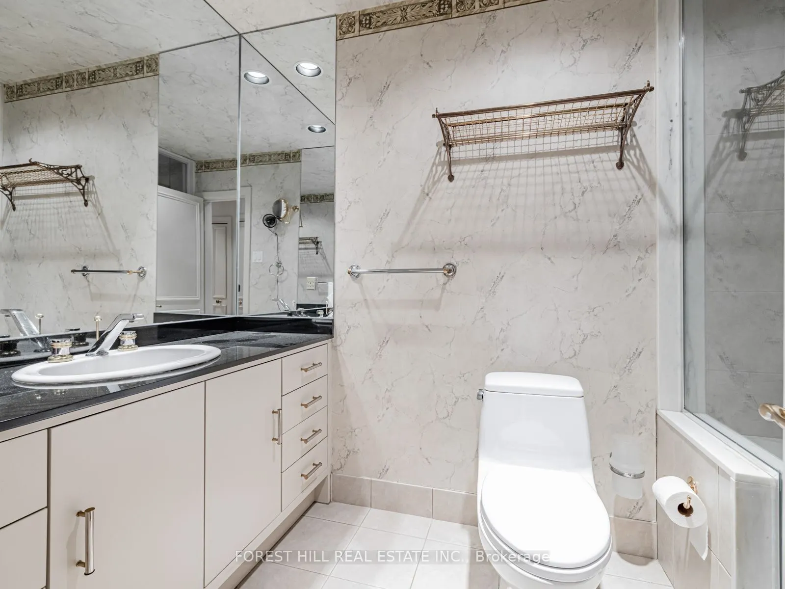 82 Oriole Road, #2