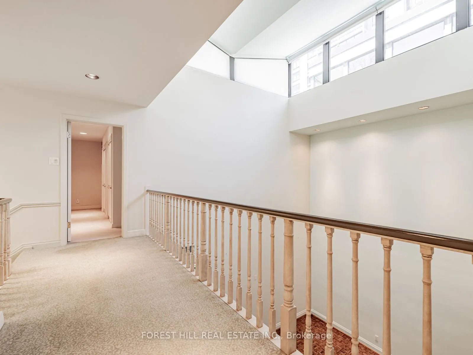 82 Oriole Road, #2