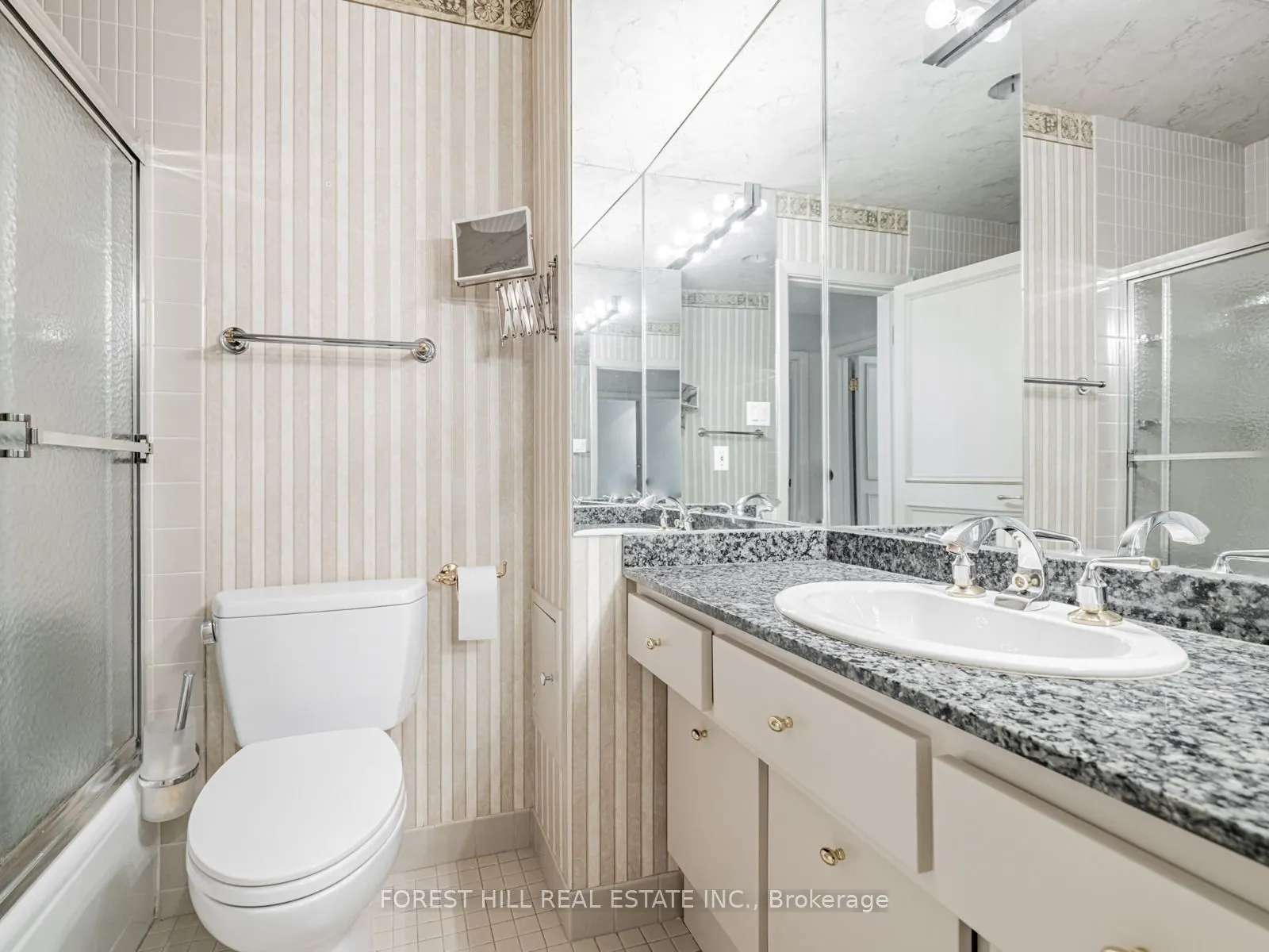 82 Oriole Road, #2