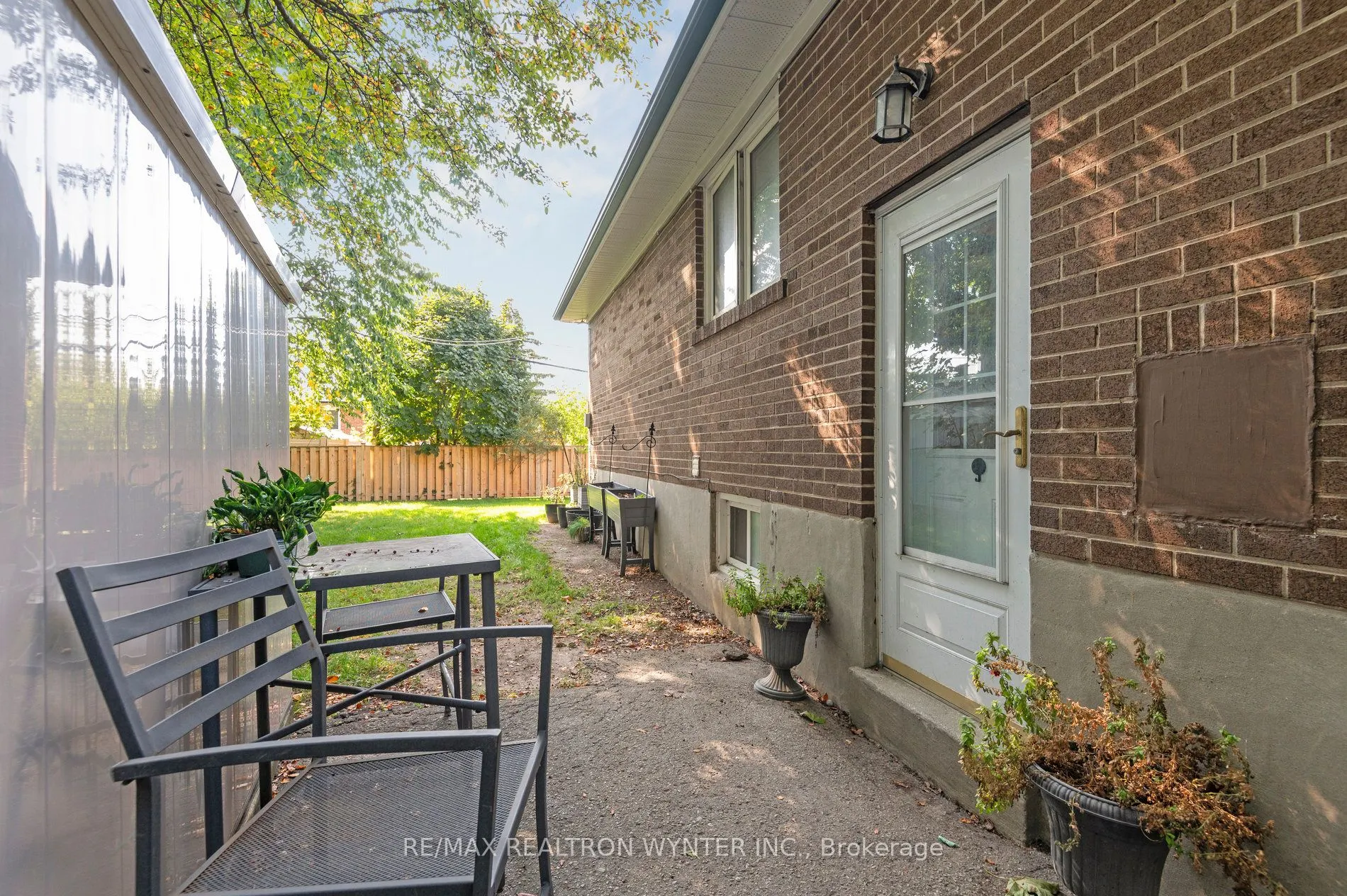 124 Fortrose Crescent