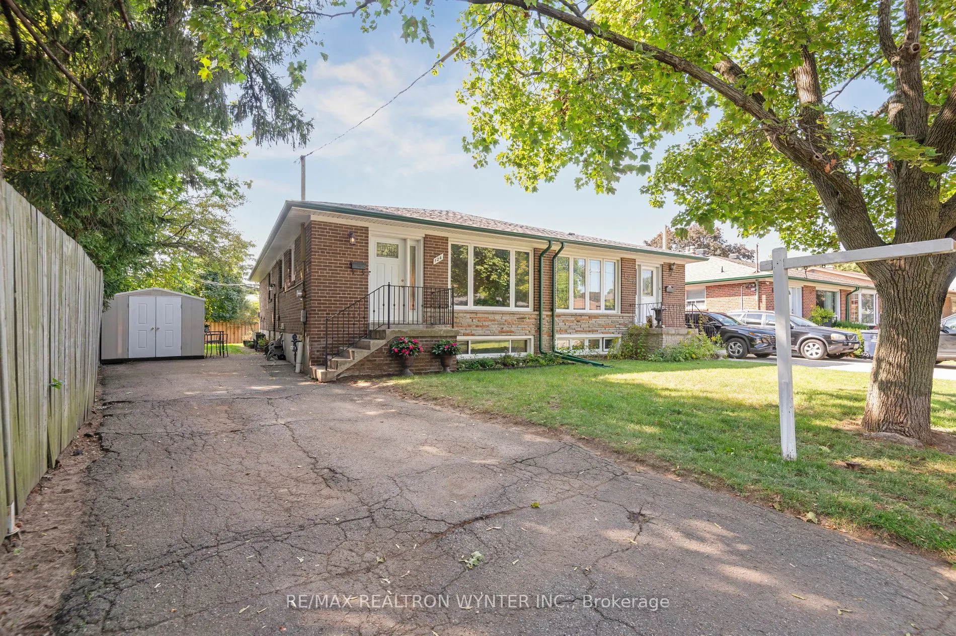 124 Fortrose Crescent