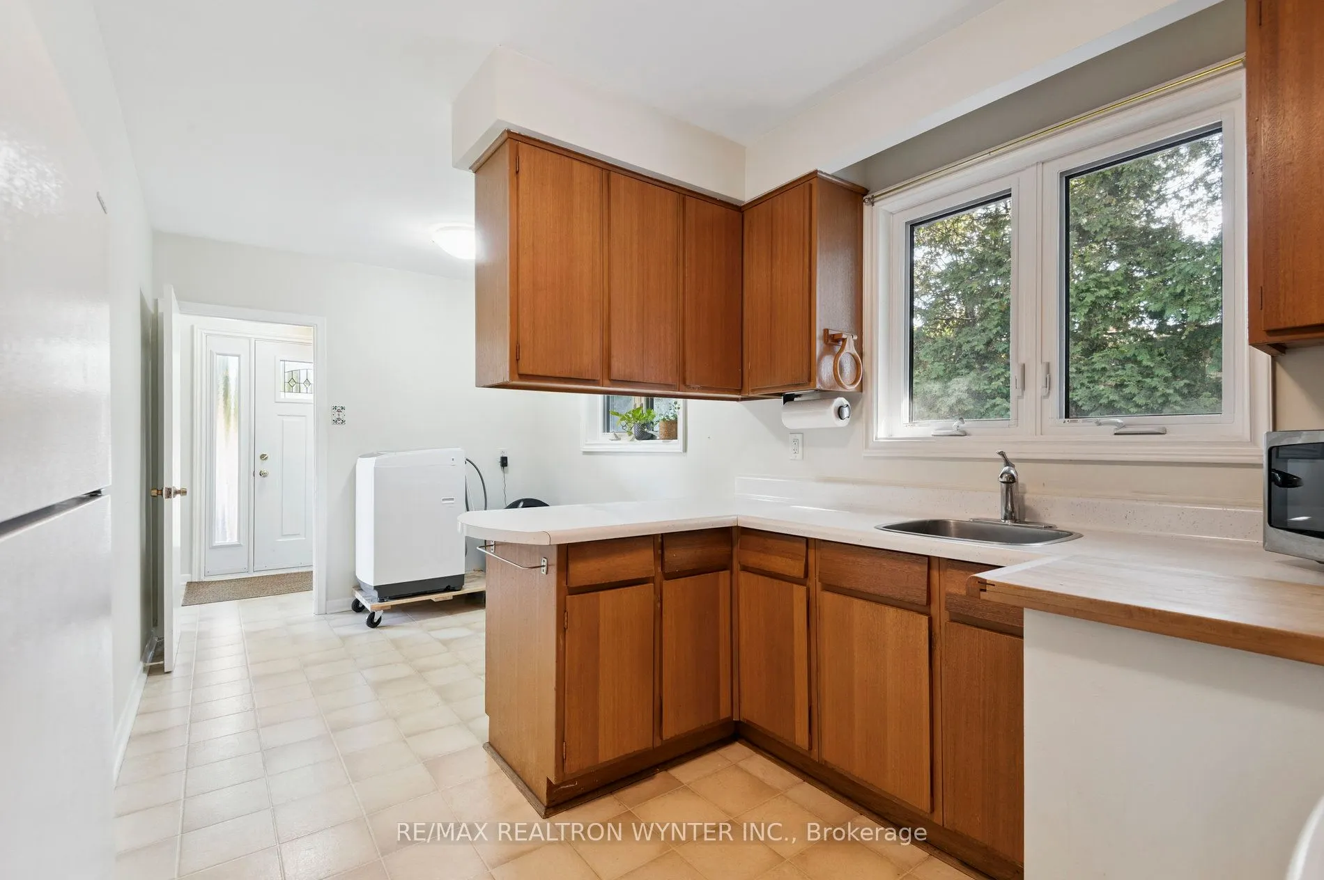 124 Fortrose Crescent