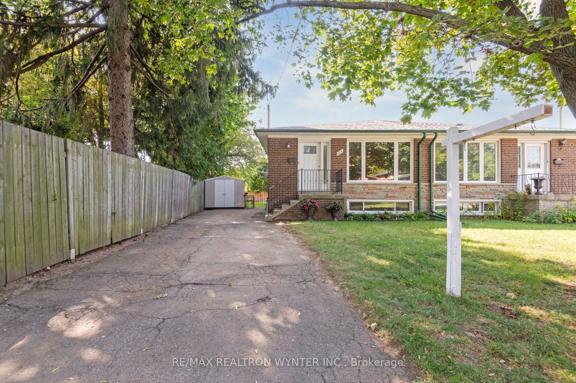 124 Fortrose Crescent