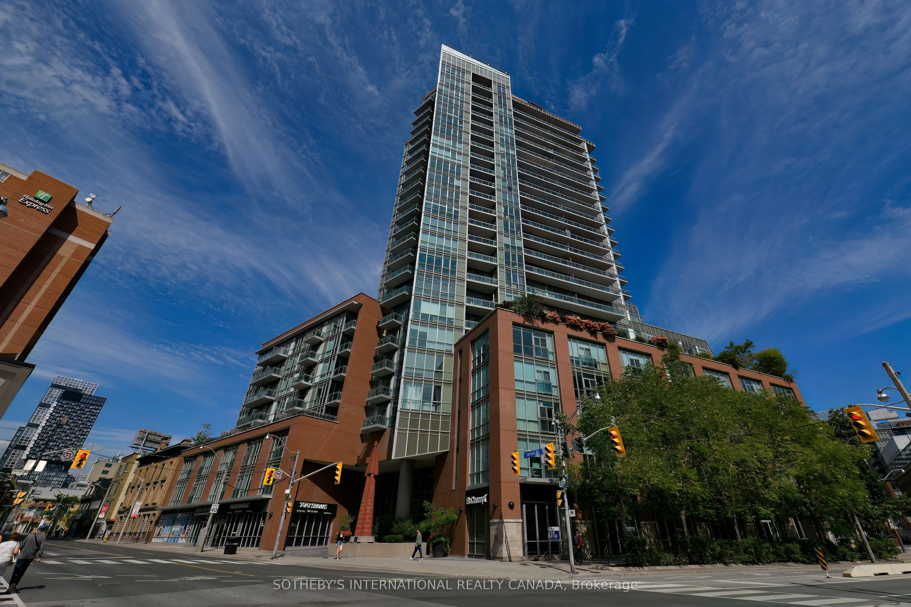 112 George Street, #301