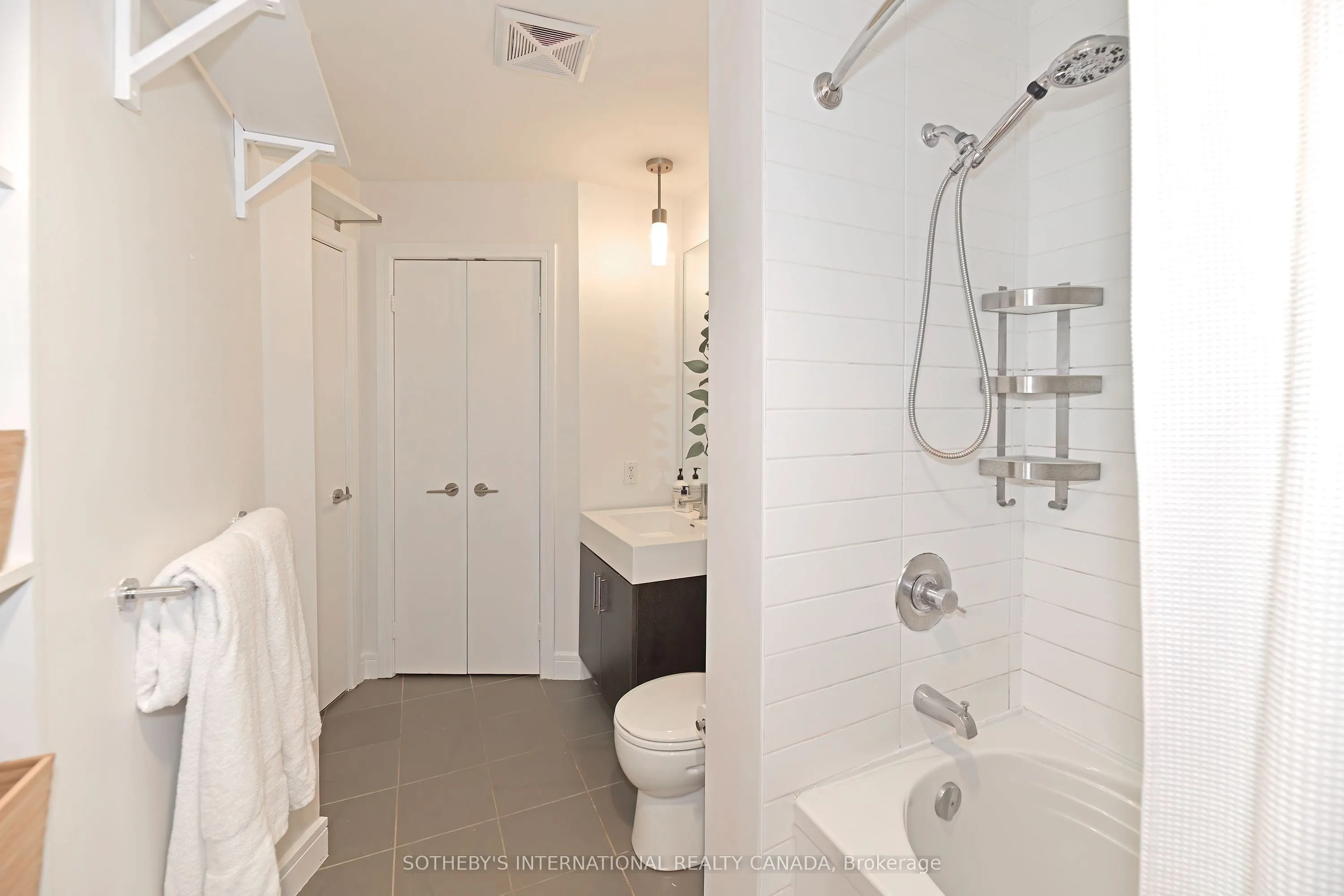 112 George Street, #301
