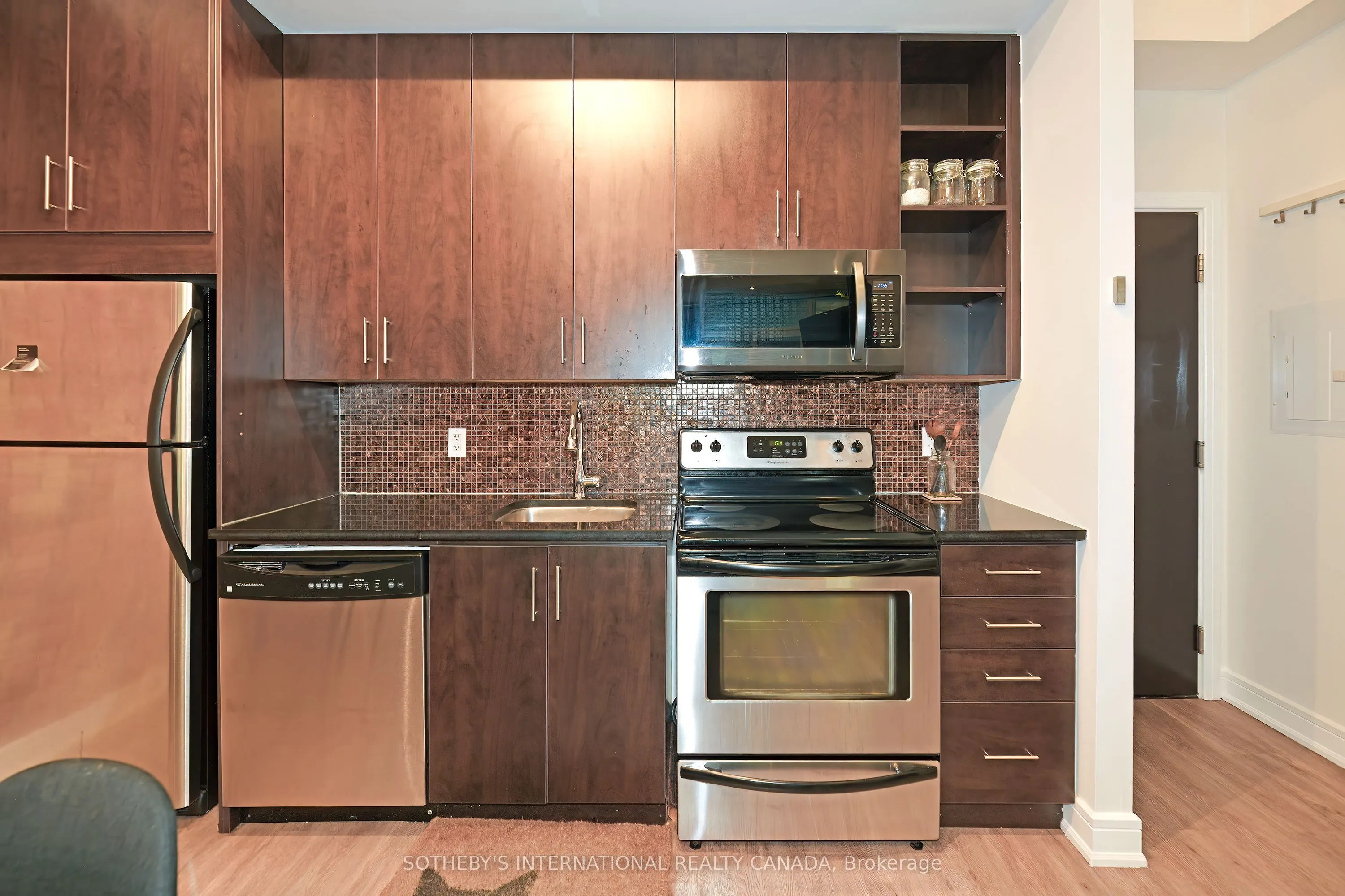 112 George Street, #301