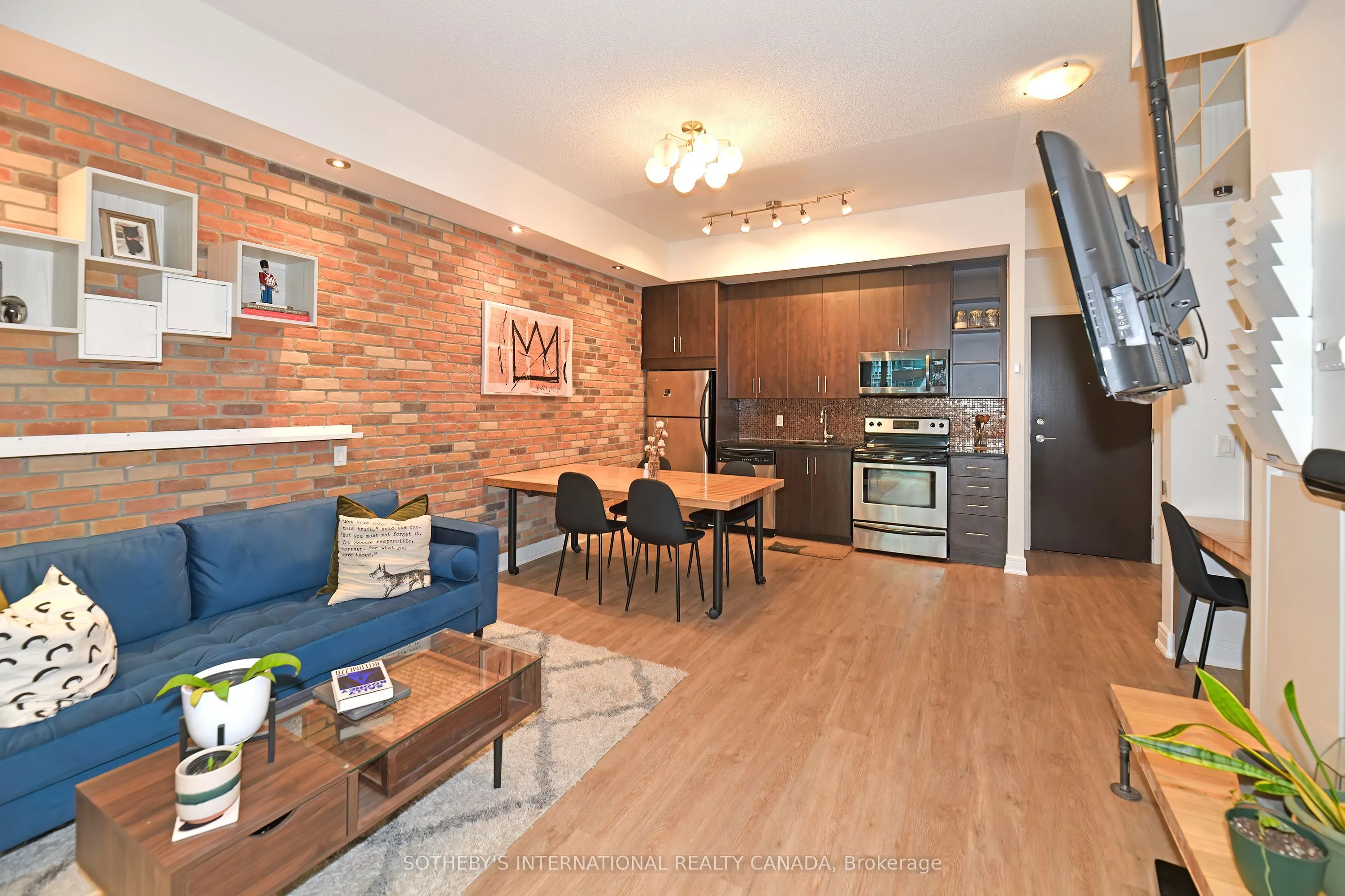 112 George Street, #301