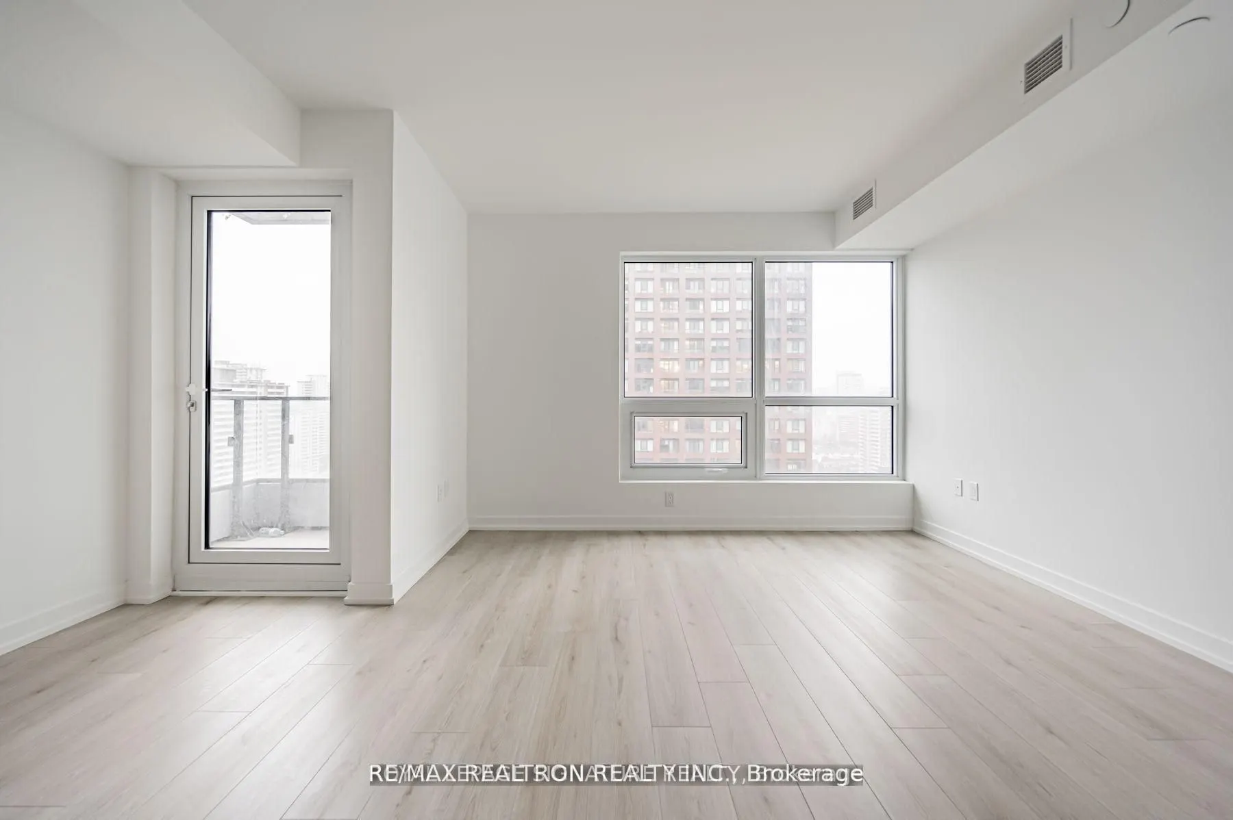 395 Bloor Street E, #1312