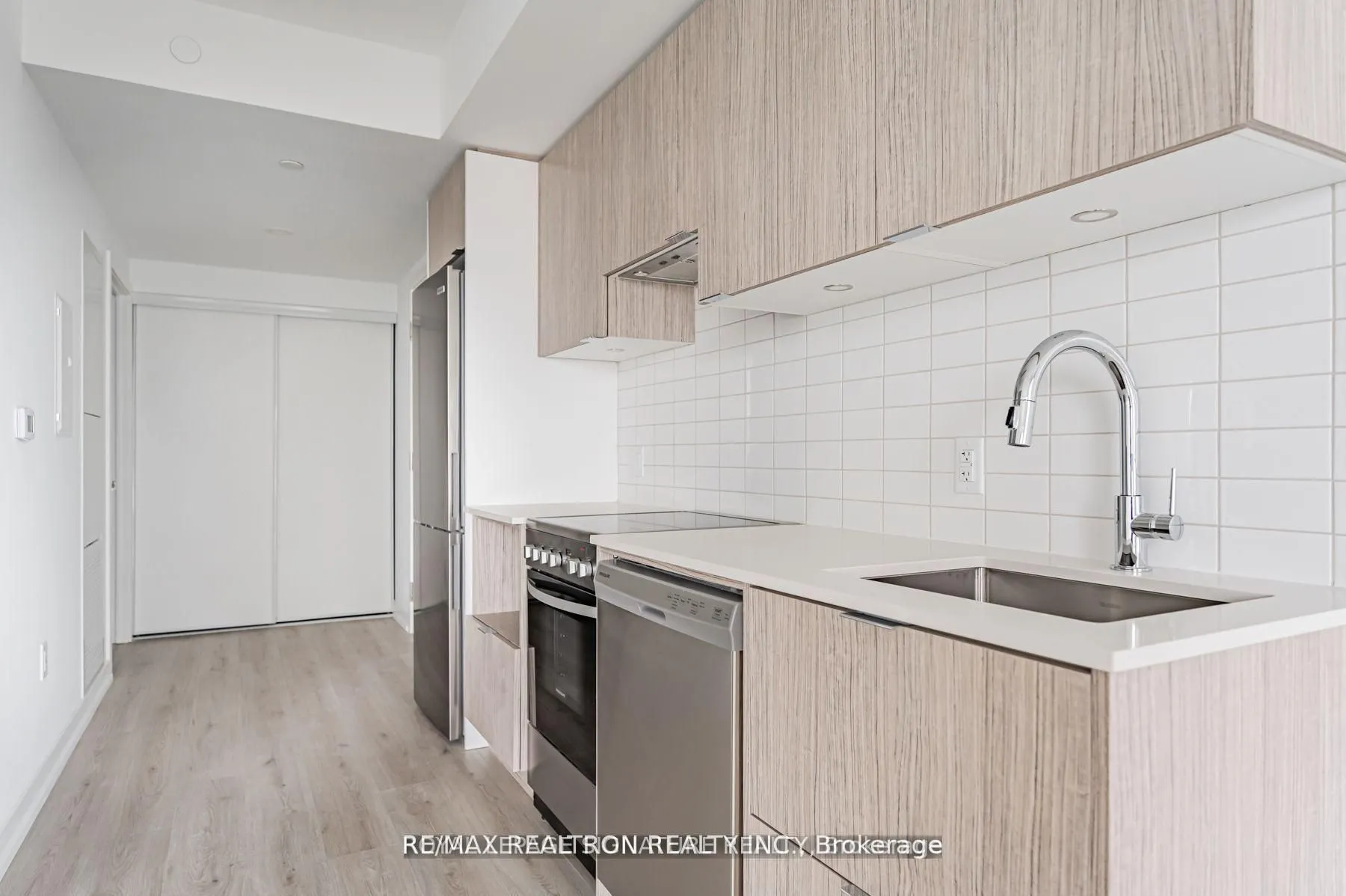 395 Bloor Street E, #1312