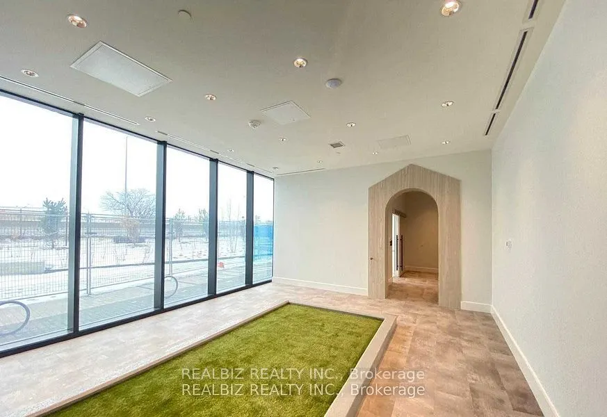 30 Tretti Way, #524