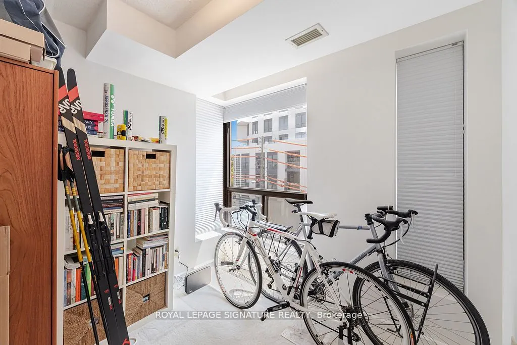 500 Glencairn Avenue, #309