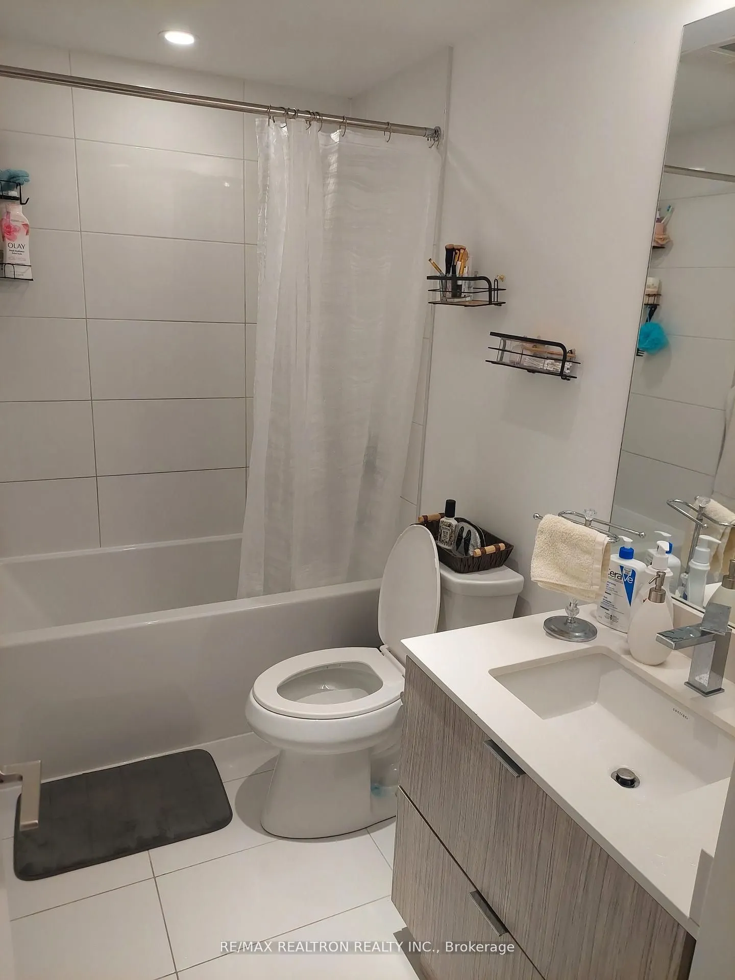 395 Bloor Street E, #2512