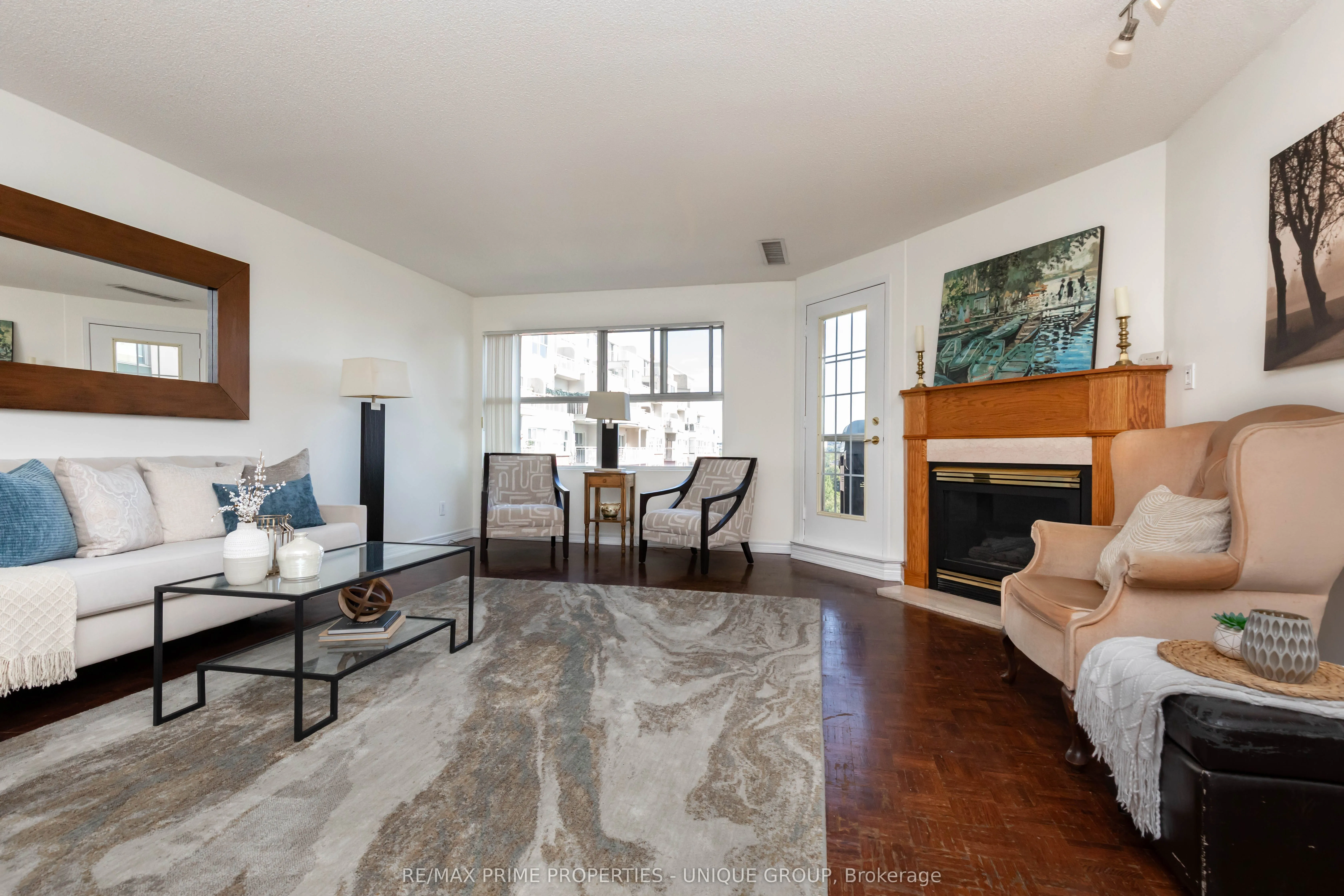 18 Concorde Place, #808